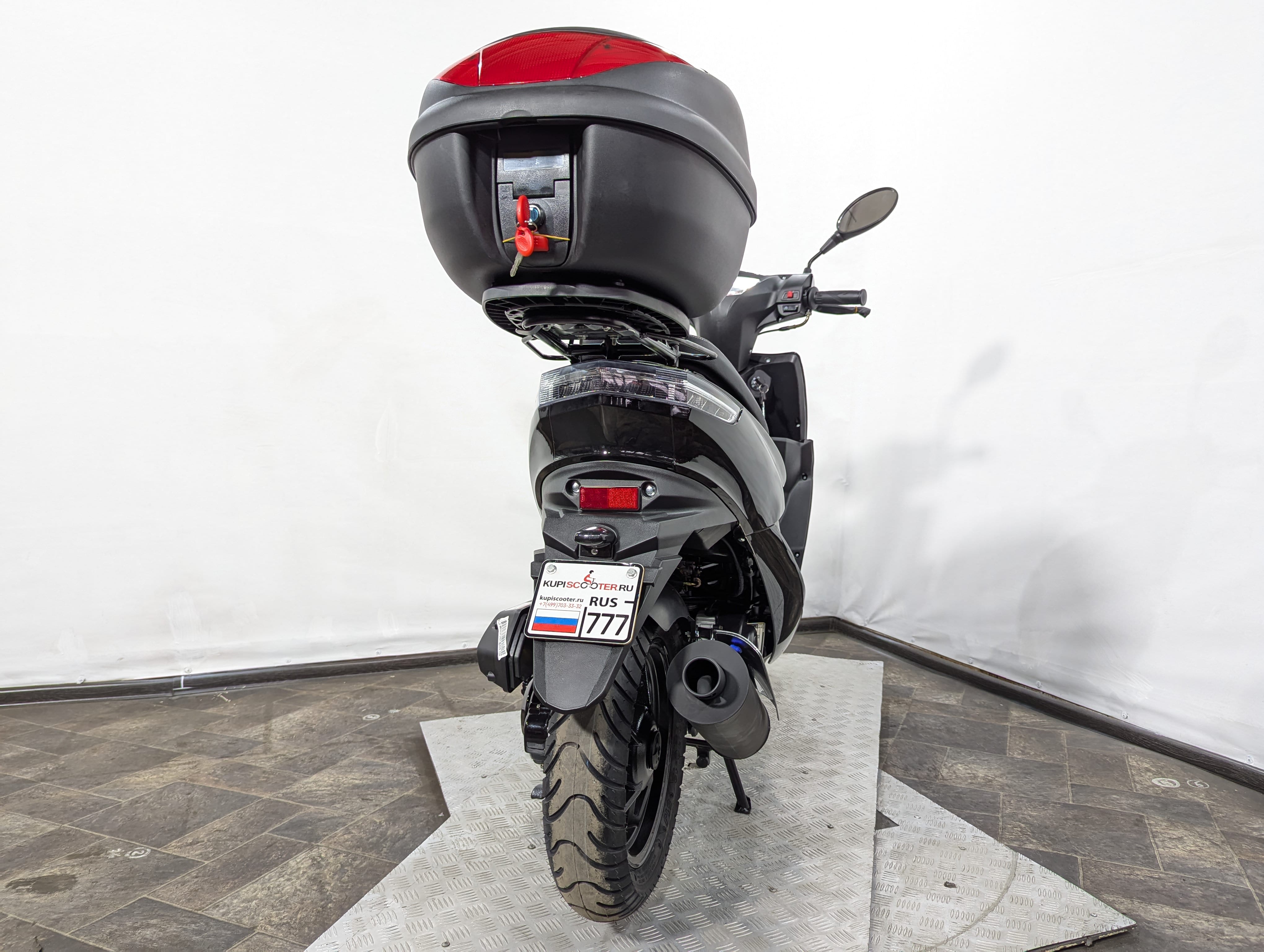 Скутер Regulmoto Eagle 50 Черный с Кофром (арт. Eagle-Black+)