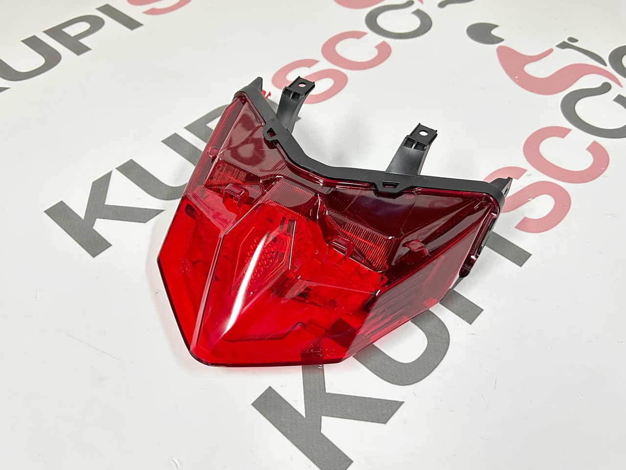 Фара задняя / фонарь Vento Inferno 150-170cc