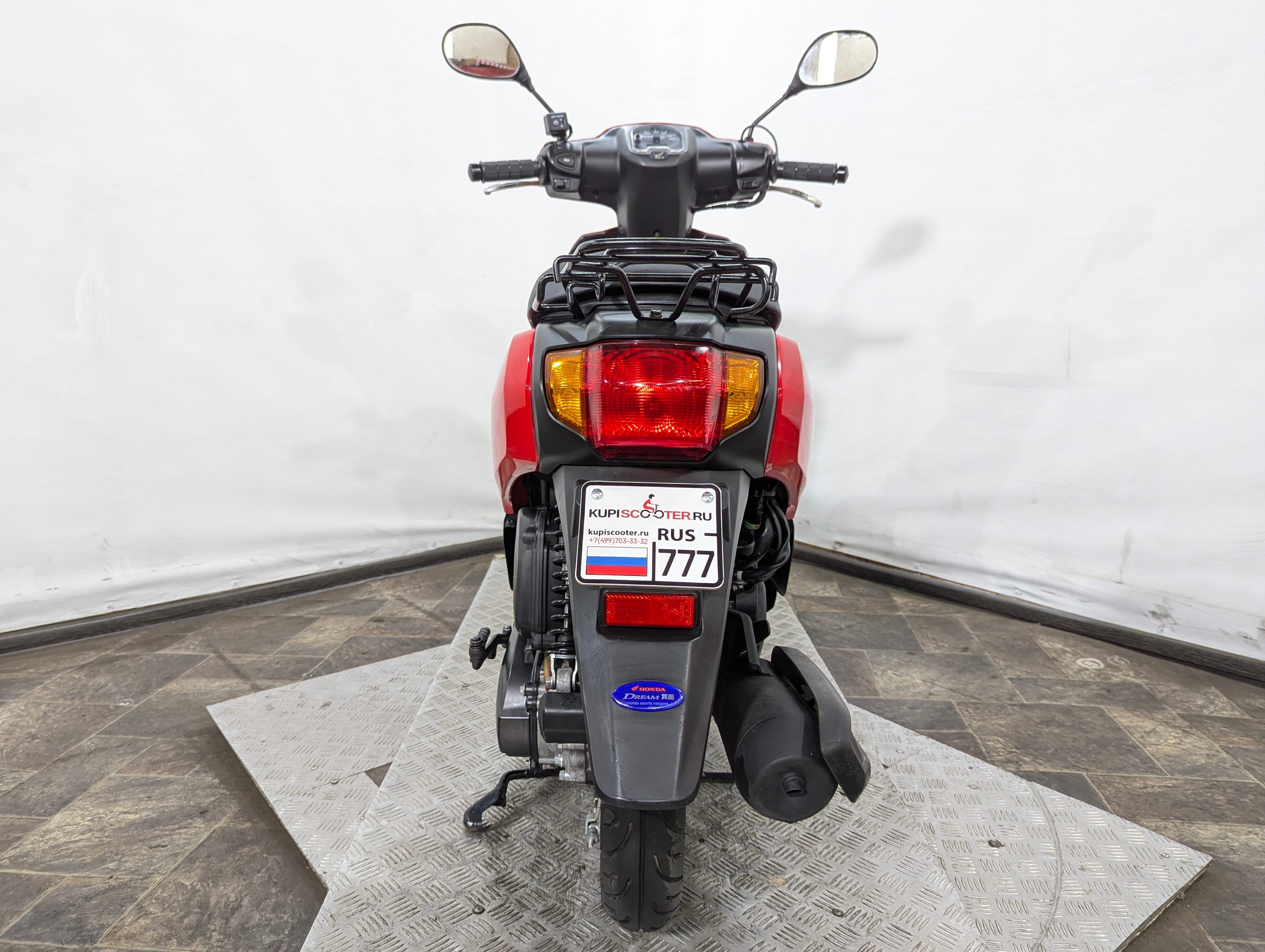 Скутер Honda Tact PGM-FI (арт. 122HA38)