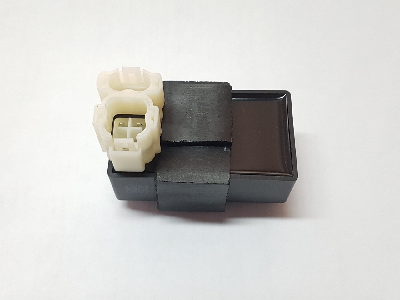 Коммутатор CDI 139QMB, 152QMI (Longjia), 157QMB, 250GY-5, Five (2 фишки, 4 и 2 контакта)  CN