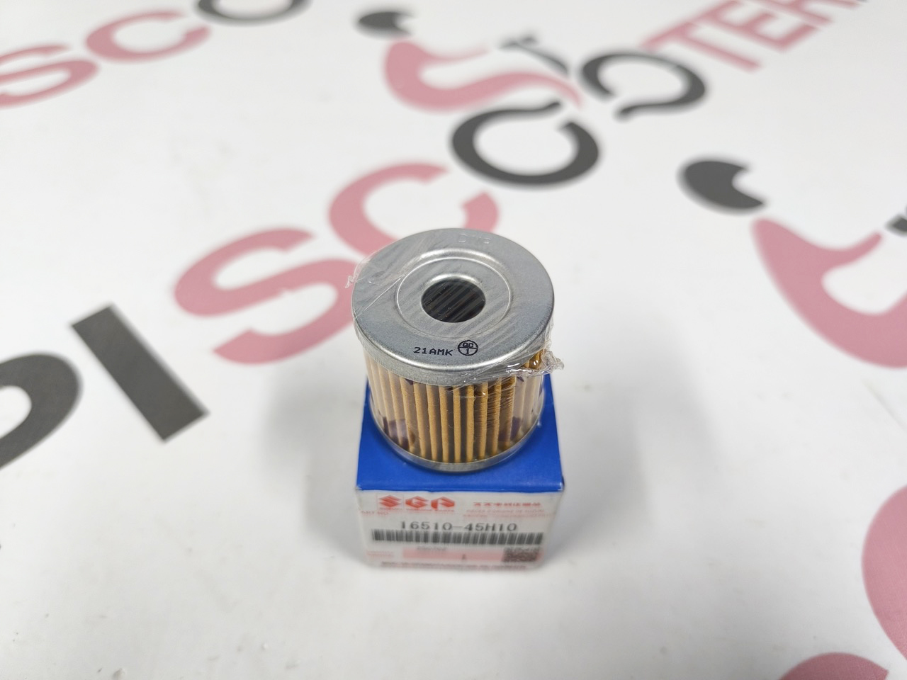 Фильтр масляный Suzuki 16510-45H10 (HF131) оригинал