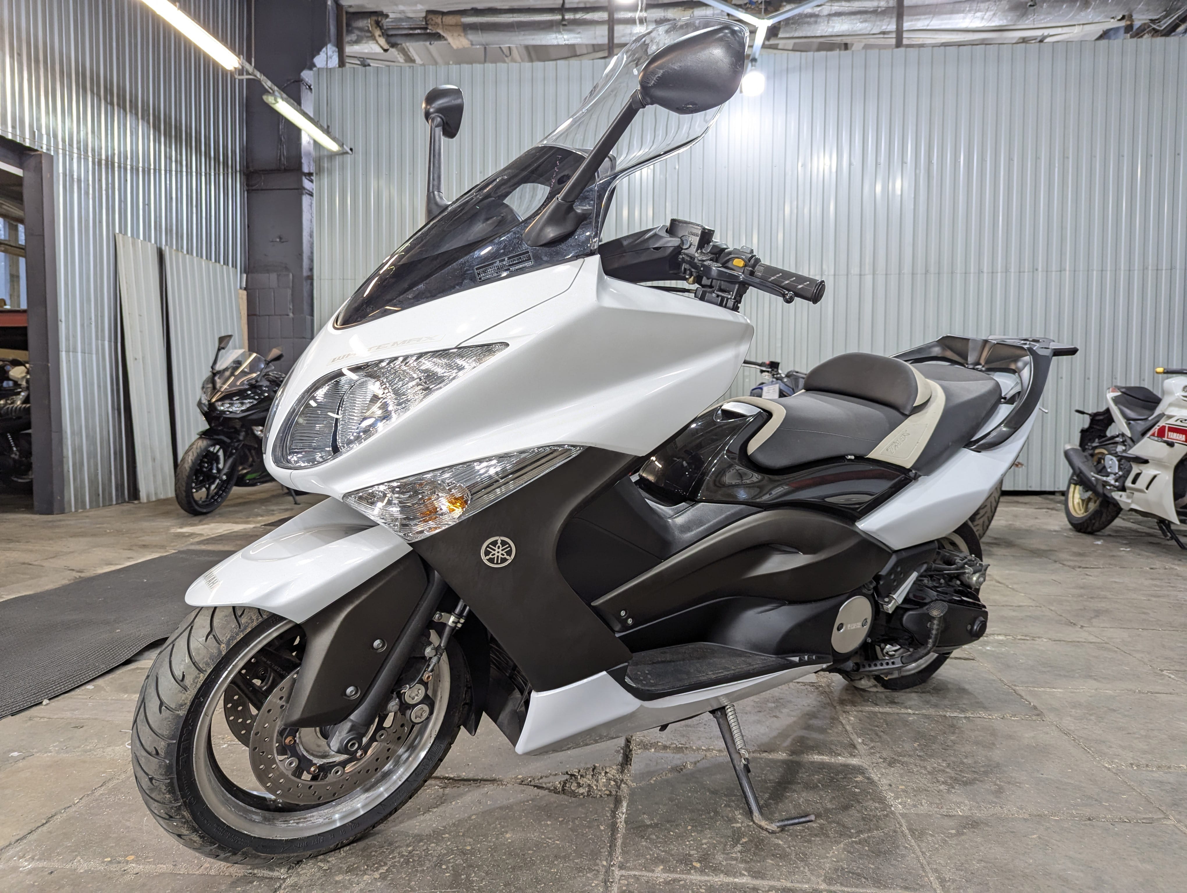 Скутер Yamaha T-Max 10th SJ08J 2010 г. в. (арт. 123YB21)