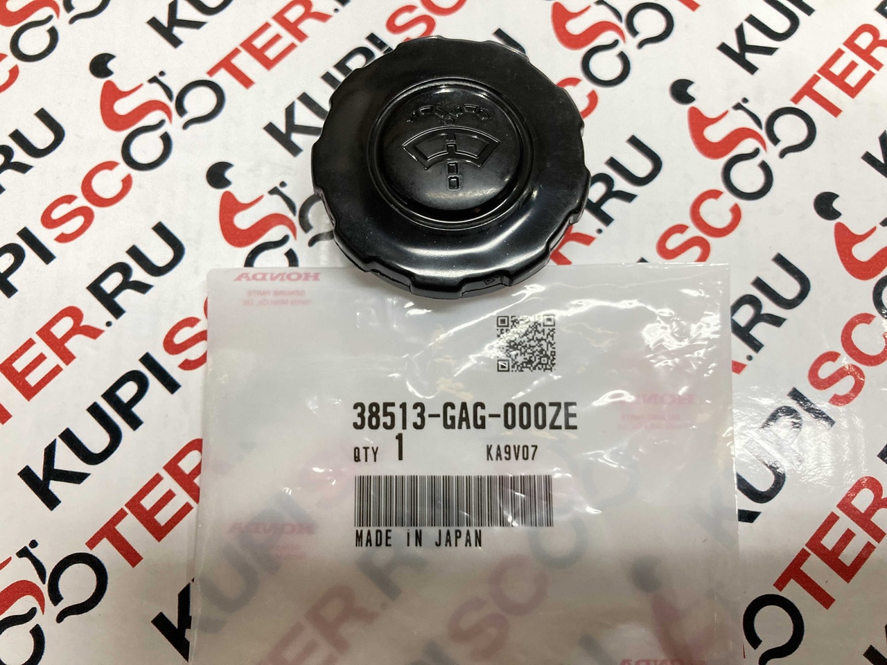 Пробка бачка омывателя Honda Gyro Canopy  TA02 / TA03 (38513-GAG-000ZE) Япония