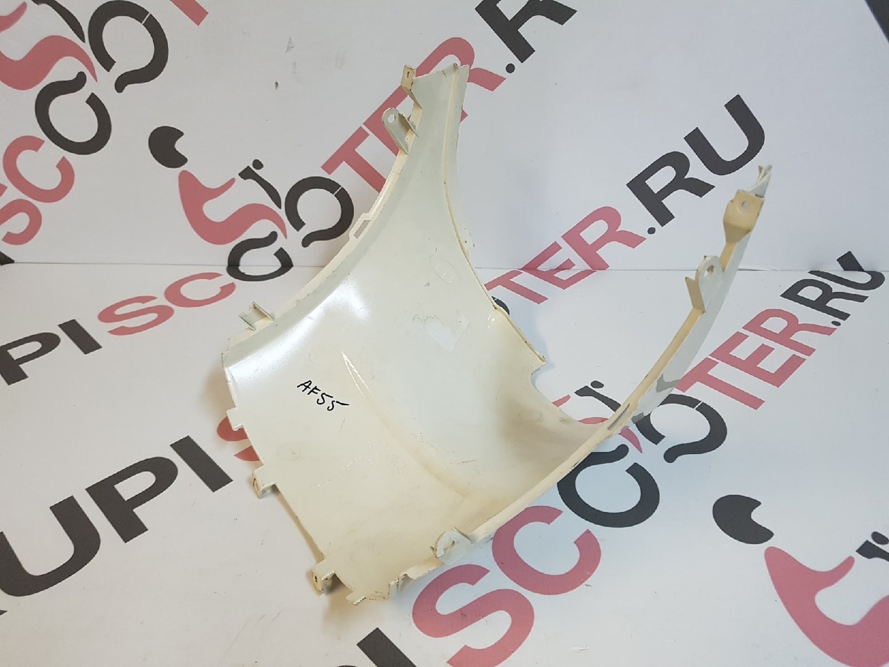 Передняя вставка багажника Honda Crea Scoopy AF55 (80152-GET-000)  Б/У