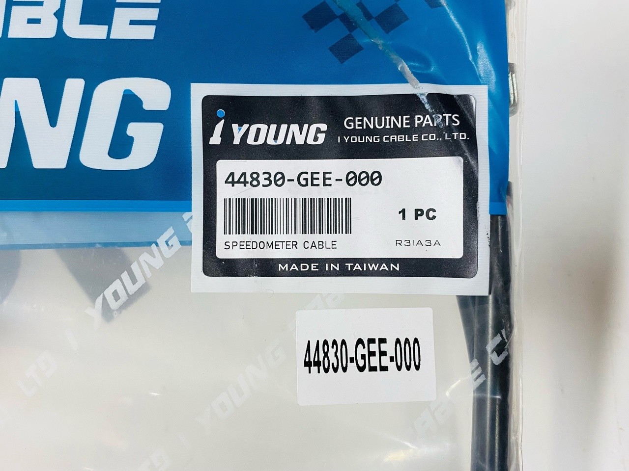 Трос спидометра (107 см., с защелкой) Honda Giorno Crea AF54, Tact AF51, Julio AF52 (Аналог: 44830-GEE-000) Тайвань
