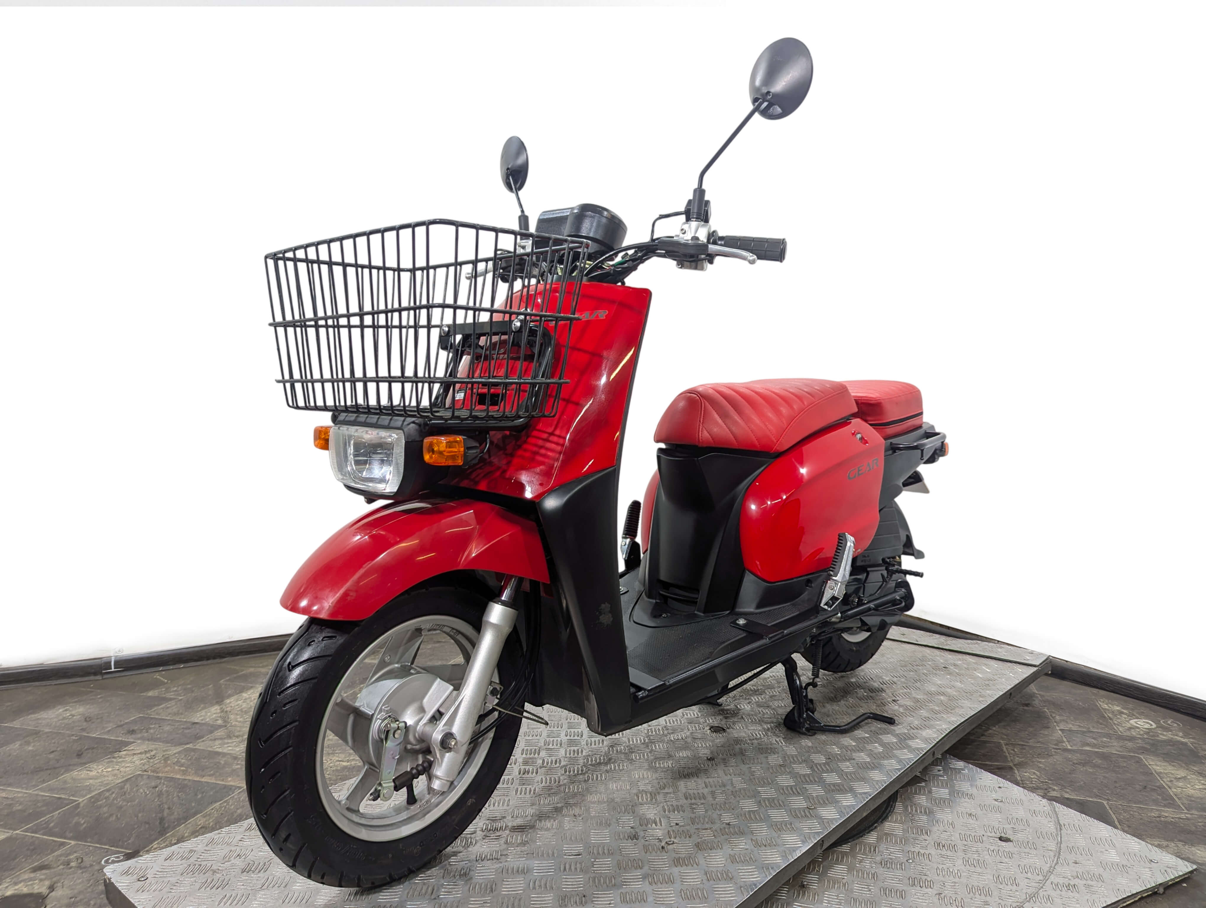 Скутер Yamaha Gear FI (арт. 122YA62)