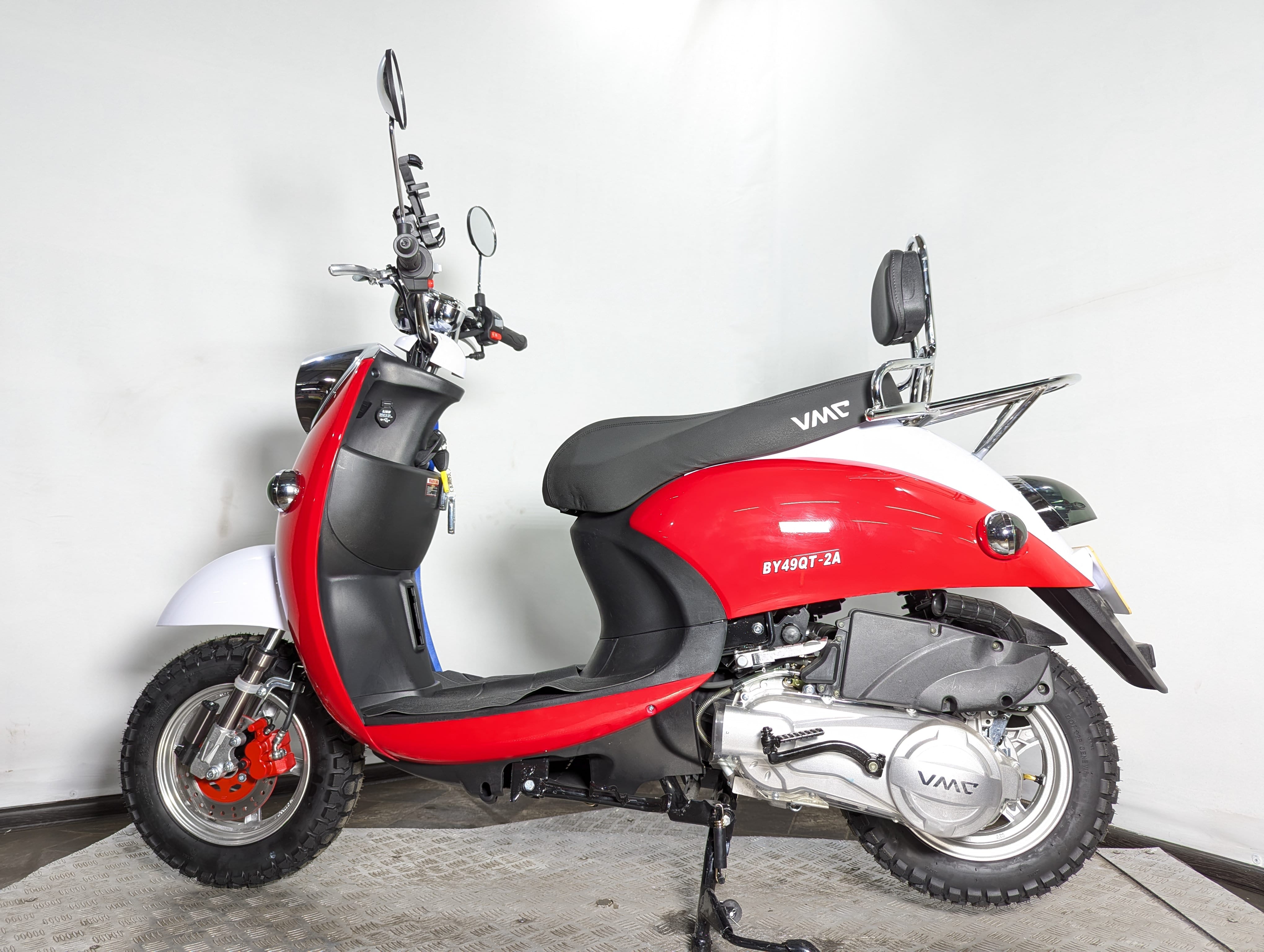 Скутер VMC (Vento) Retro (49/150cc) Франция (БЕЗ КОФРА) (арт. RetroFrance1)