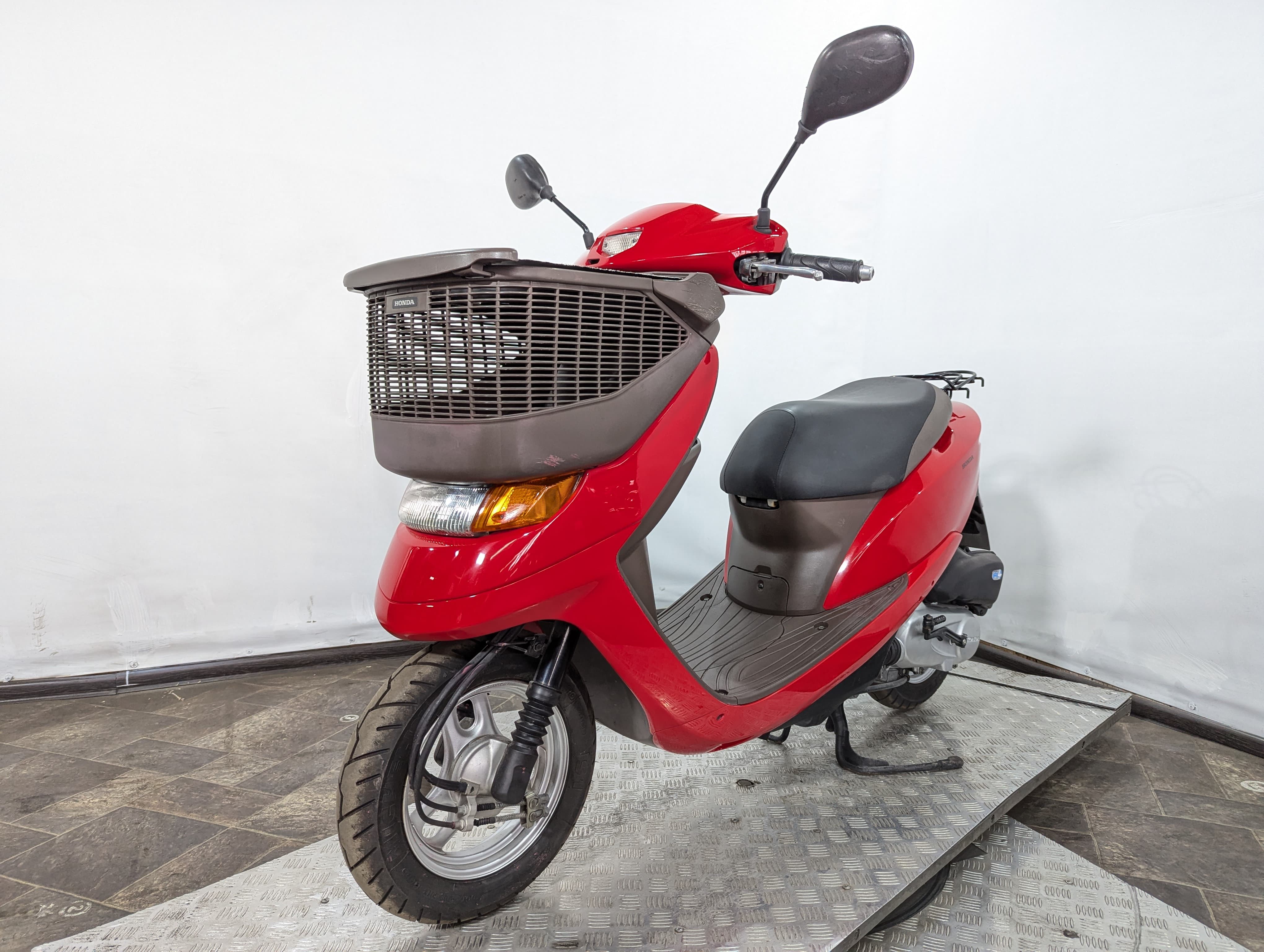 Скутер Honda Dio Cesta PGM-FI AF68 2011г.