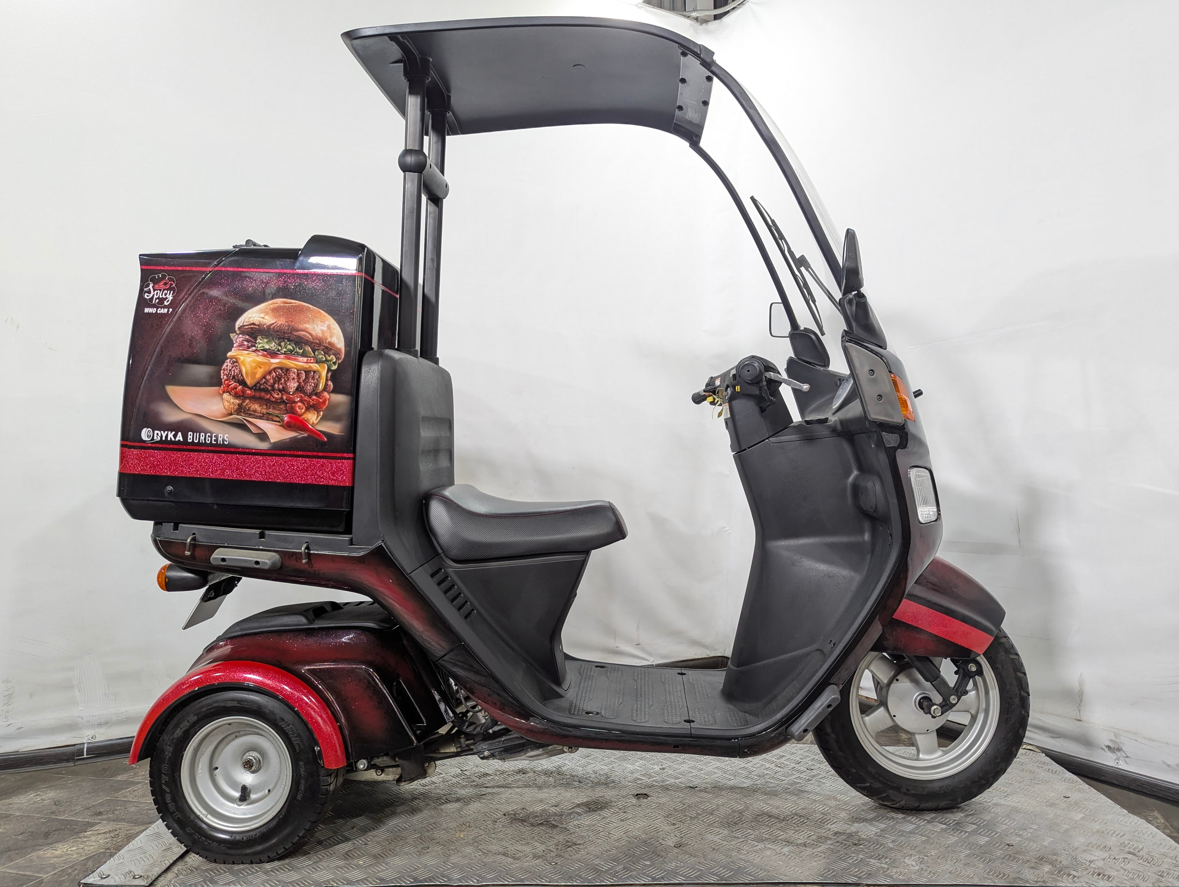 Скутер Honda Gyro Canopy TA03 PGM-FI (арт. 51HA30)