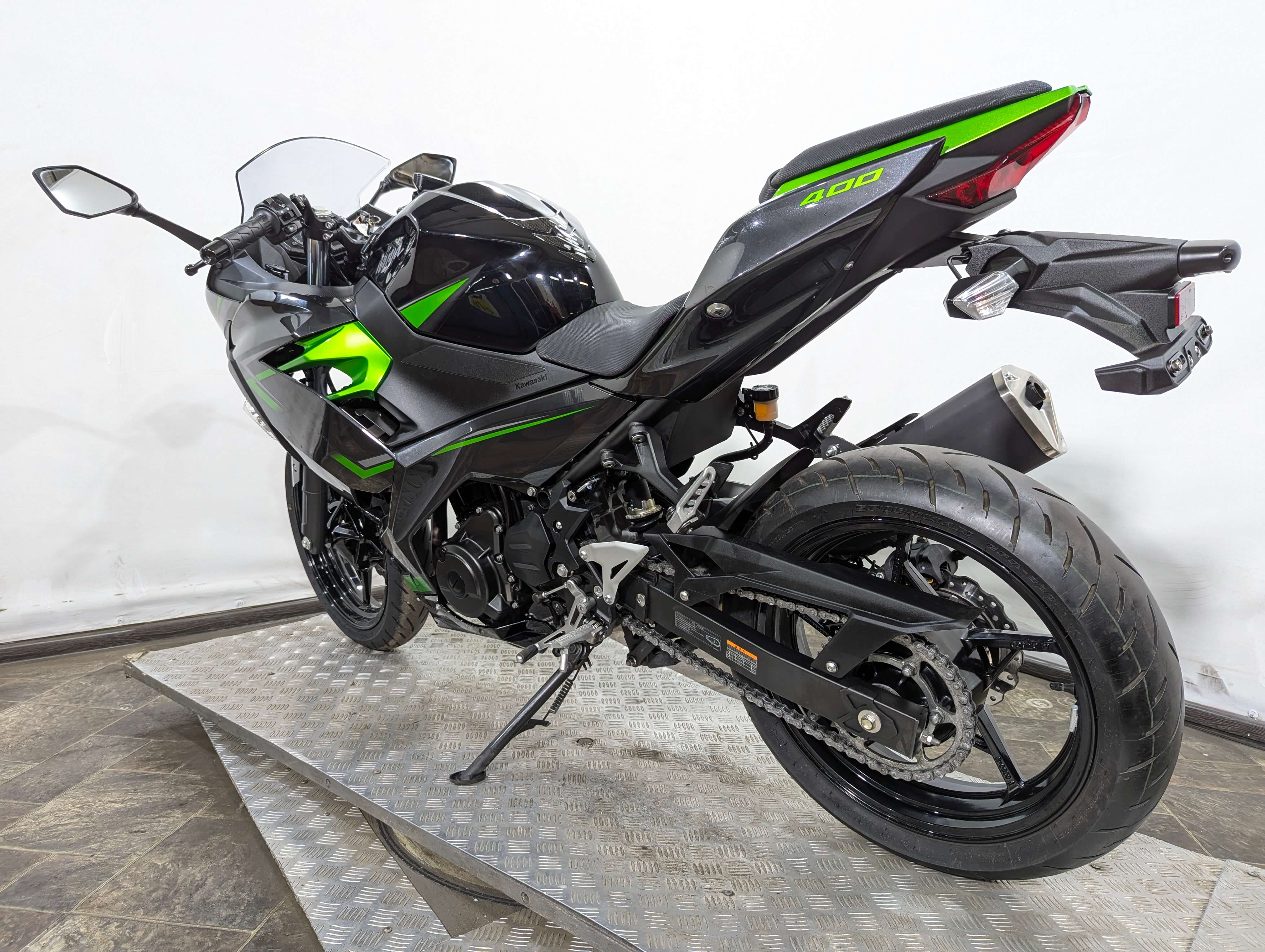 Мотоцикл Kawasaki Ninja 400 EX400L (арт. 123KC17) 
