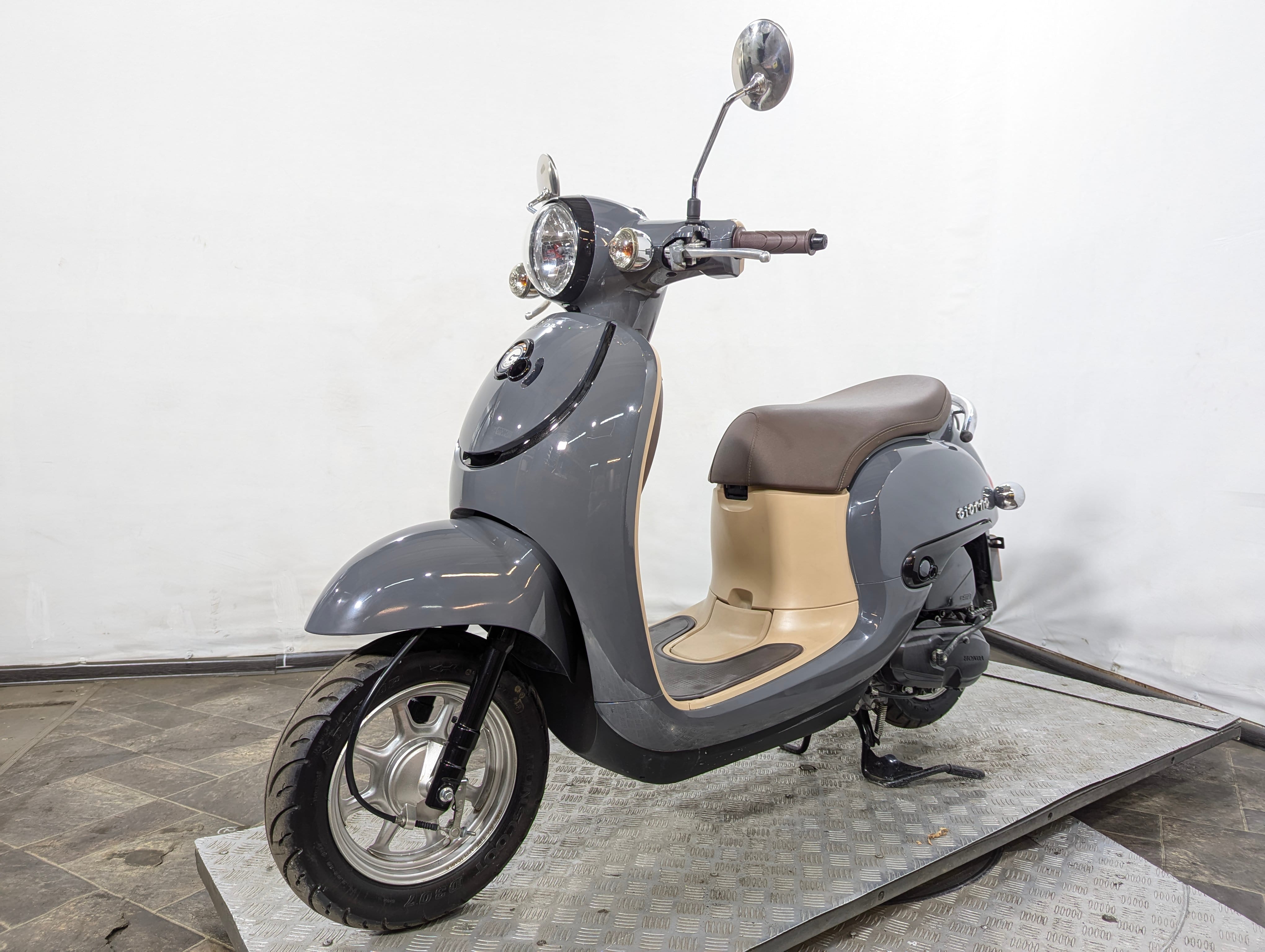 Скутер Honda Giorno AF77 2016г. (арт. 122HA8)