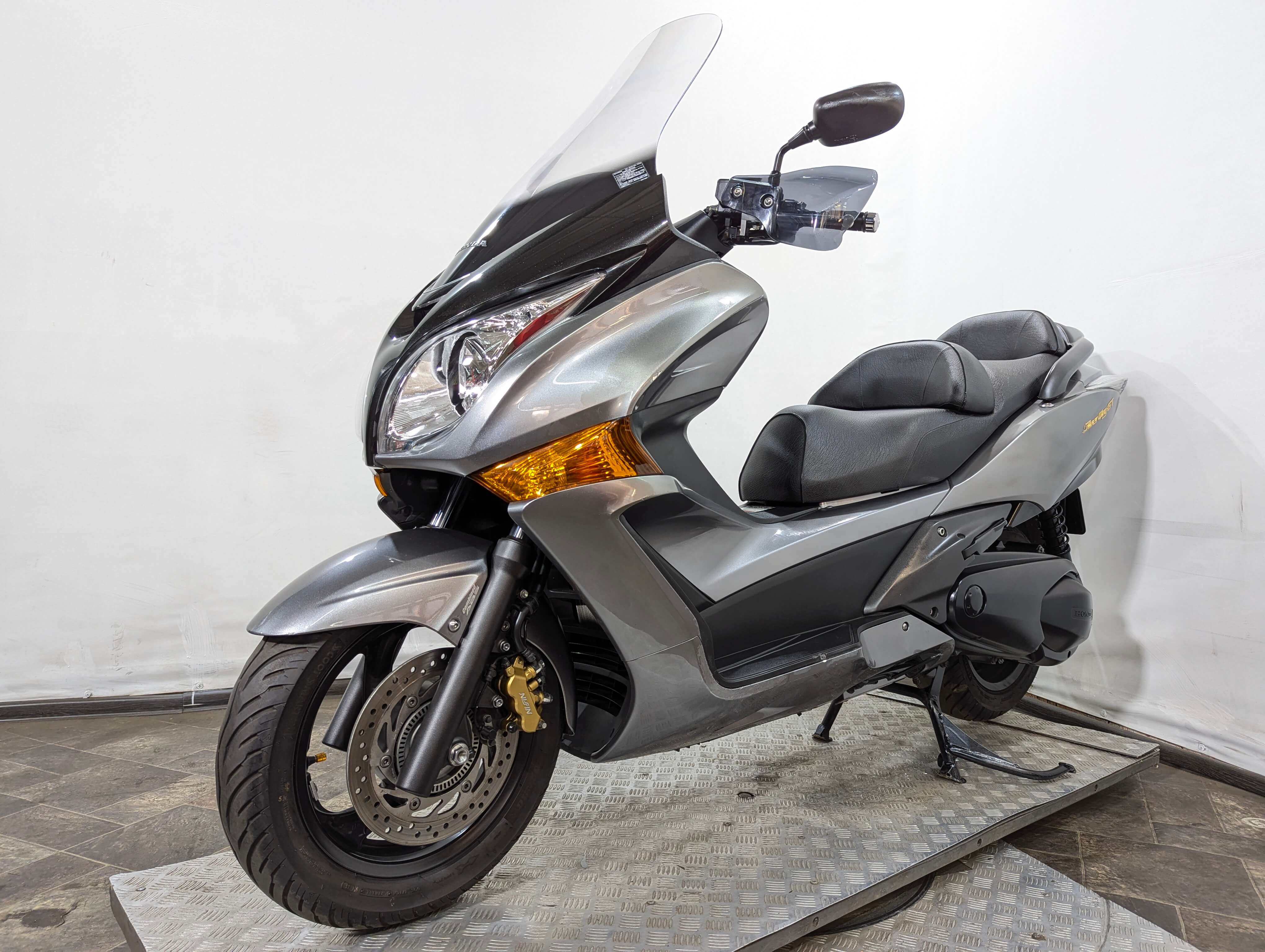 Скутер Honda Silverwing 600 GTA PF02 (арт. 123HB3)