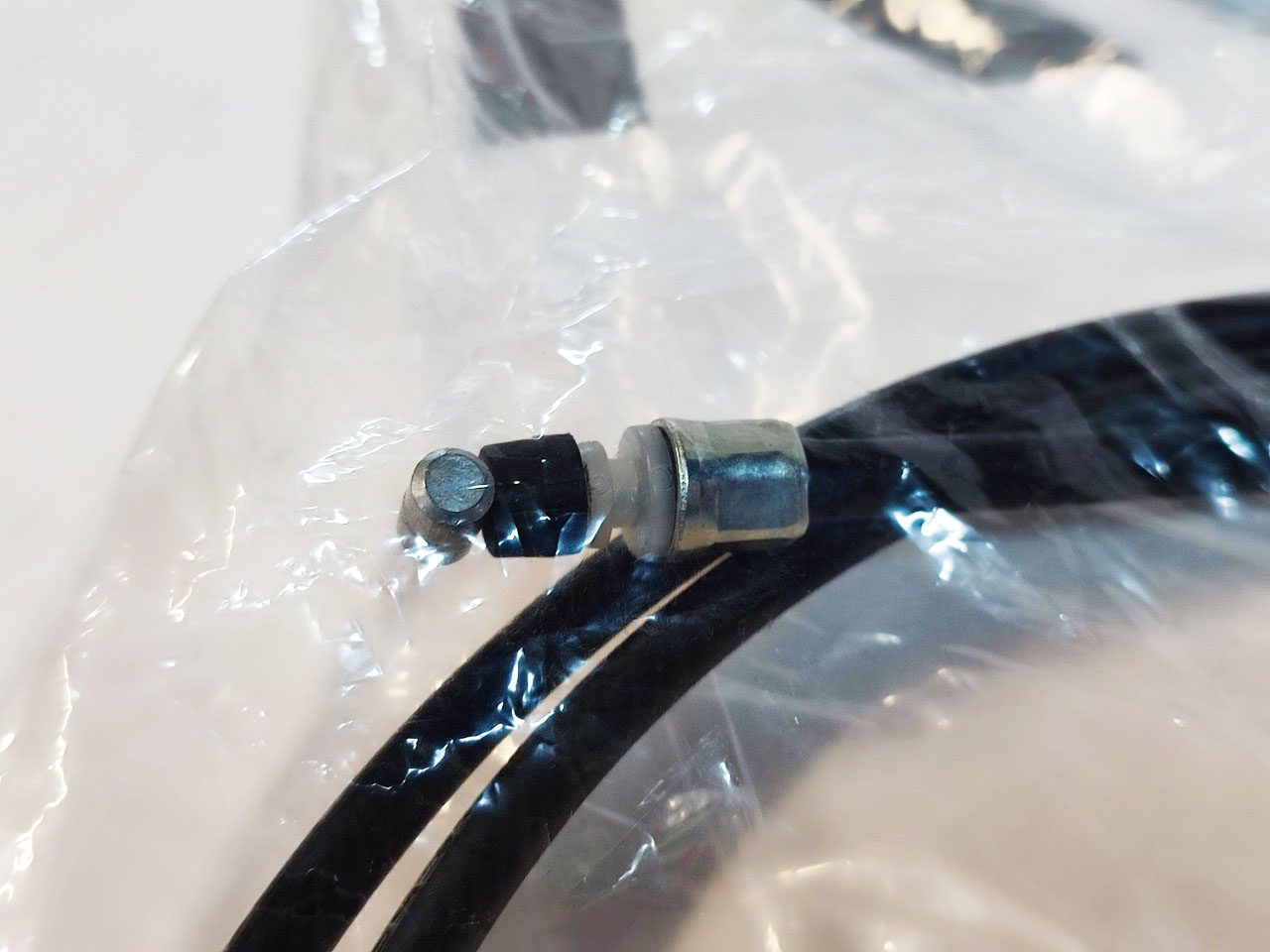 Трос замка сидения Suzuki SkyWave 400 CK44A, CK45A, SkyWave 250 CJ44A, CJ45A, CJ46A (45280-05H02) Япония
