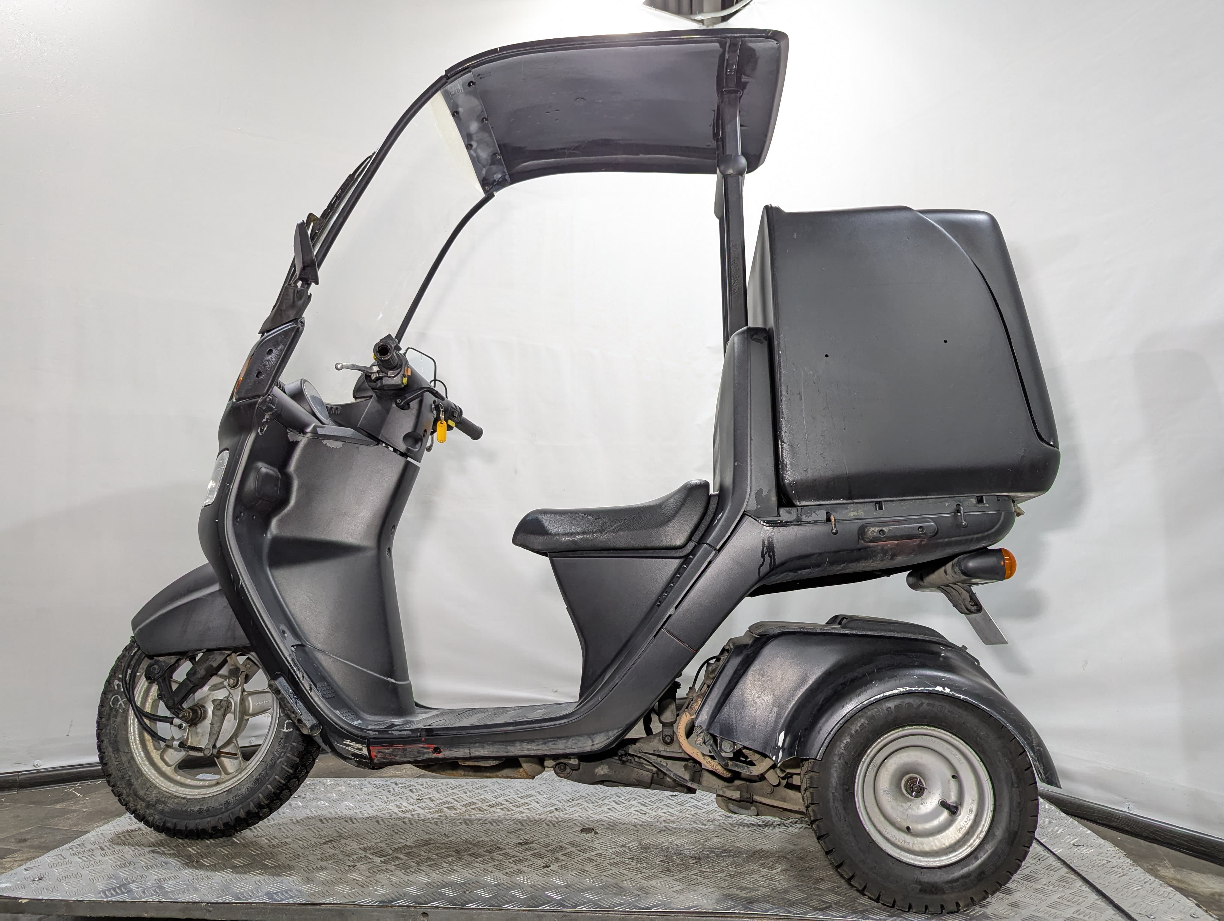 Трицикл Скутер Honda Gyro Canopy PGM-FI (арт. 64HA16)