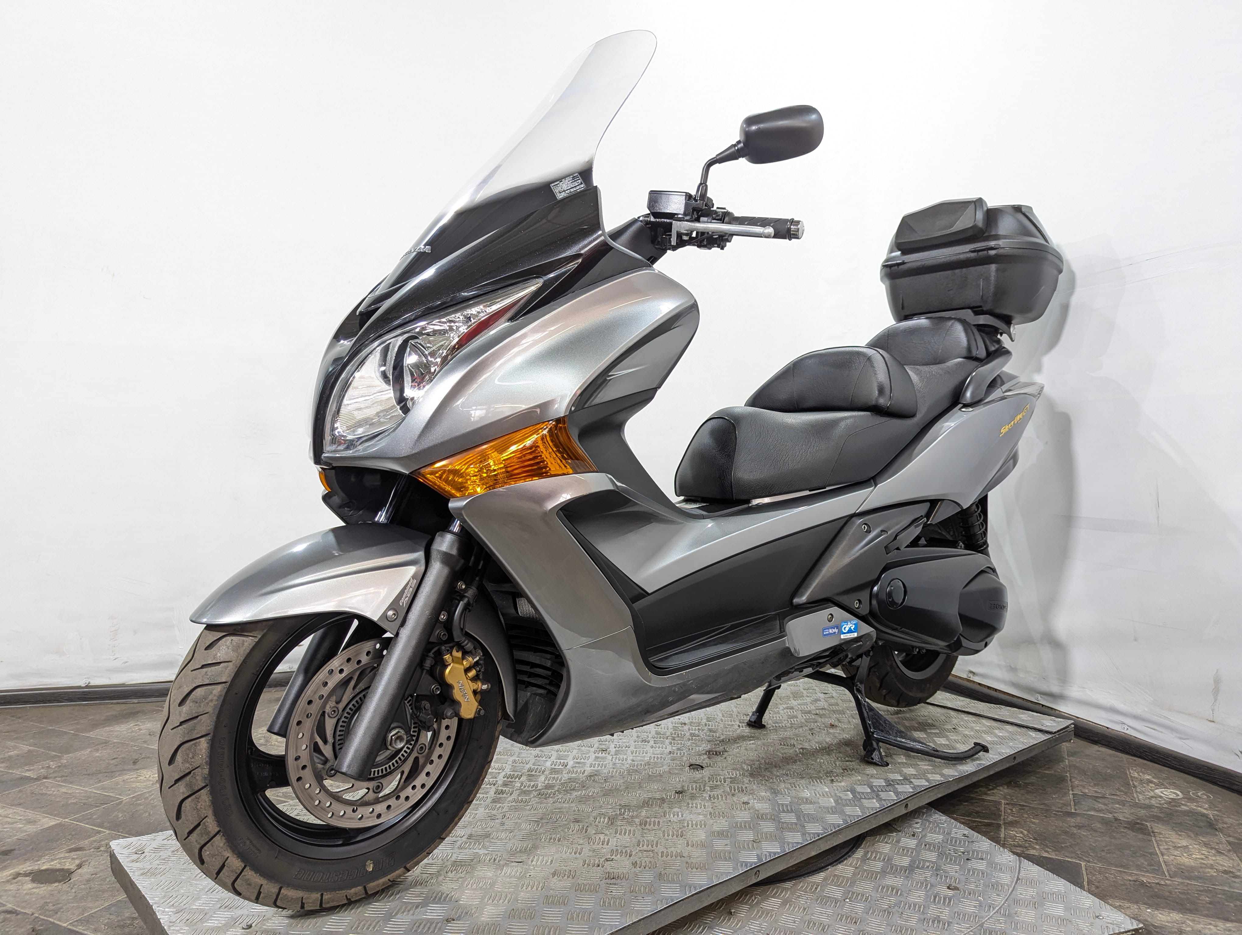 Скутер Honda Silverwing 600 GTA PF02 2015 г.в. (арт. 123HB20)