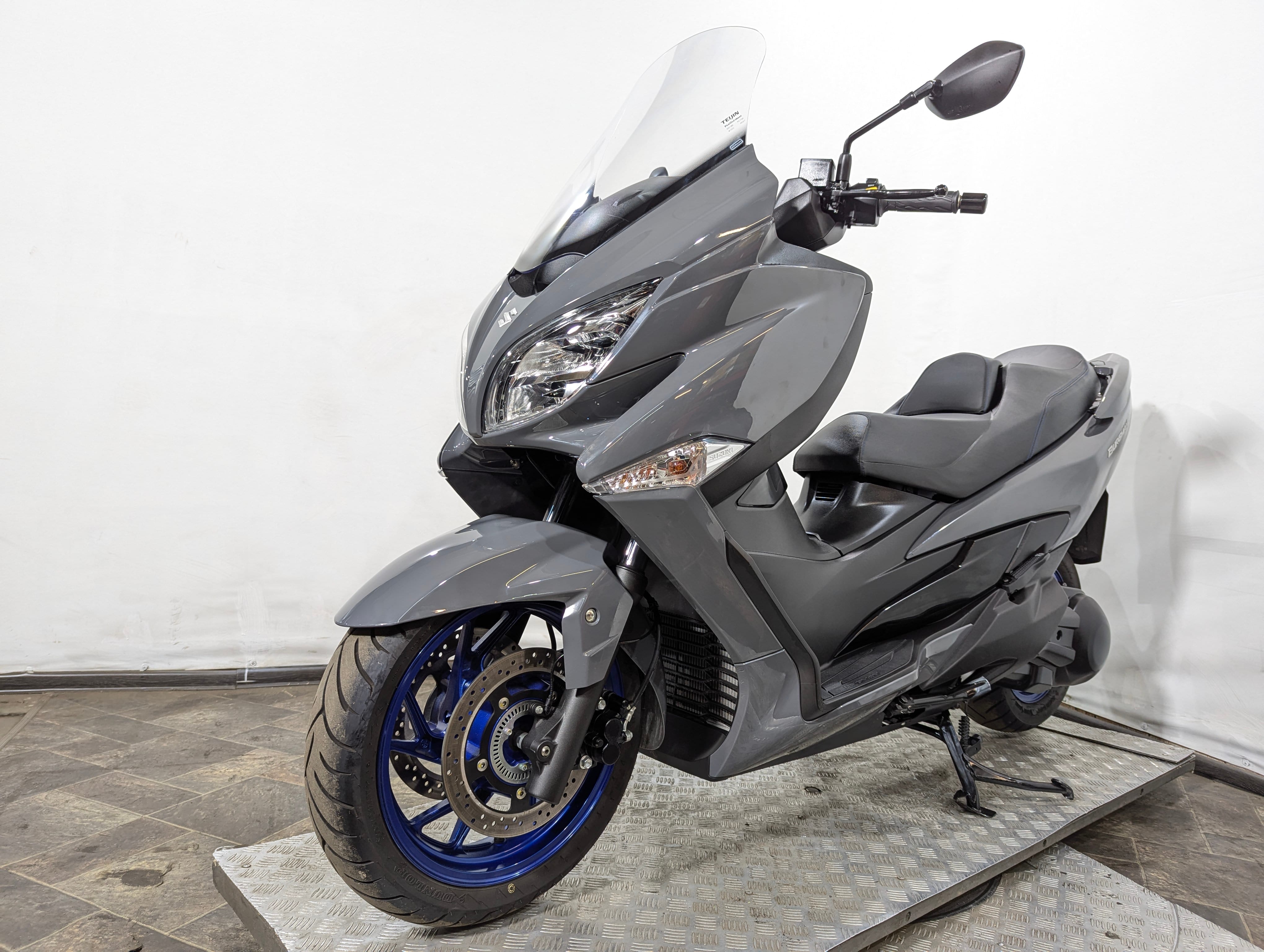 Скутер Suzuki Burgman 400 ABS DU11N 2017 г. в. (арт. 123SB12)