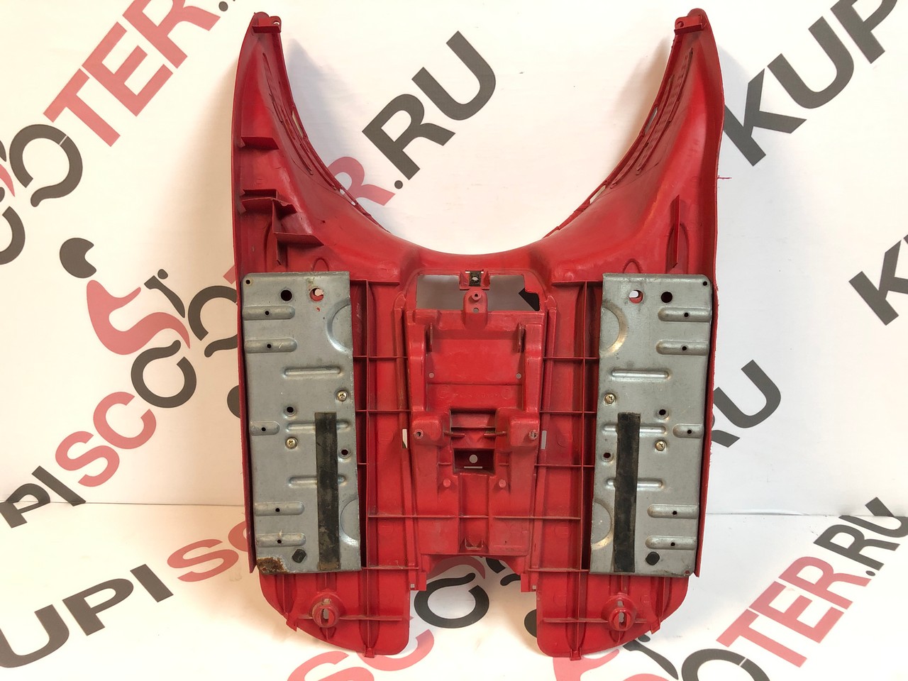 Пол Honda Giorno AF24 (Красный) Б/У