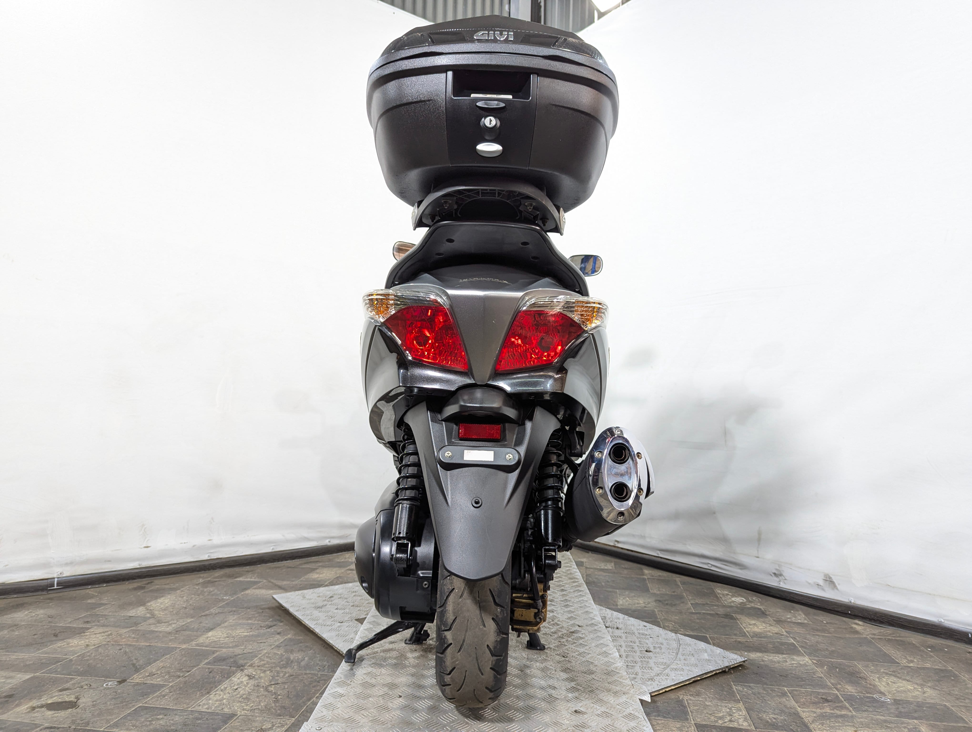 Скутер Honda Silverwing 600 GTA PF02 ABS 2015г. (арт. 123HB20)