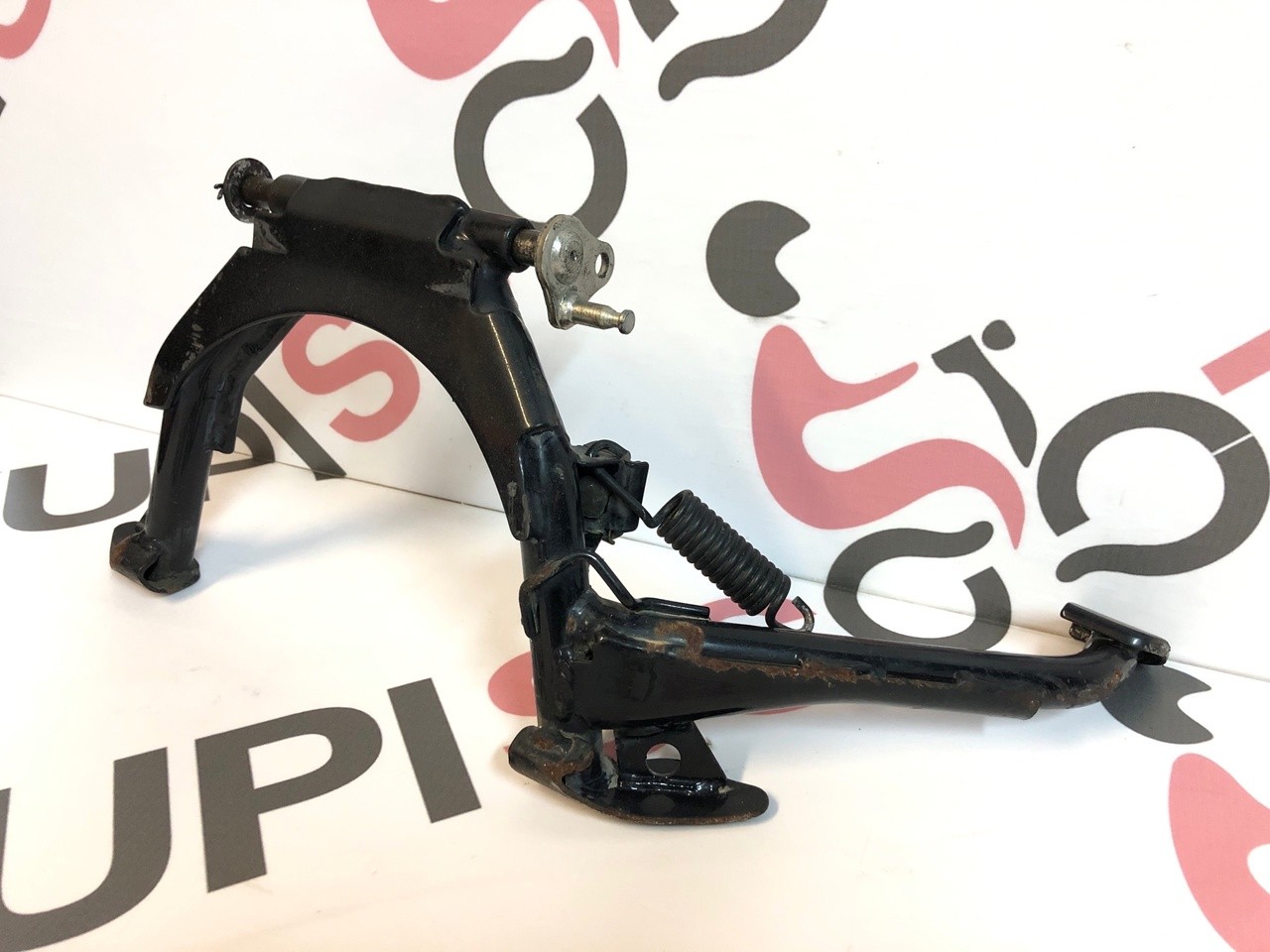 Подножка центральная Honda Benly AA05  Б/У