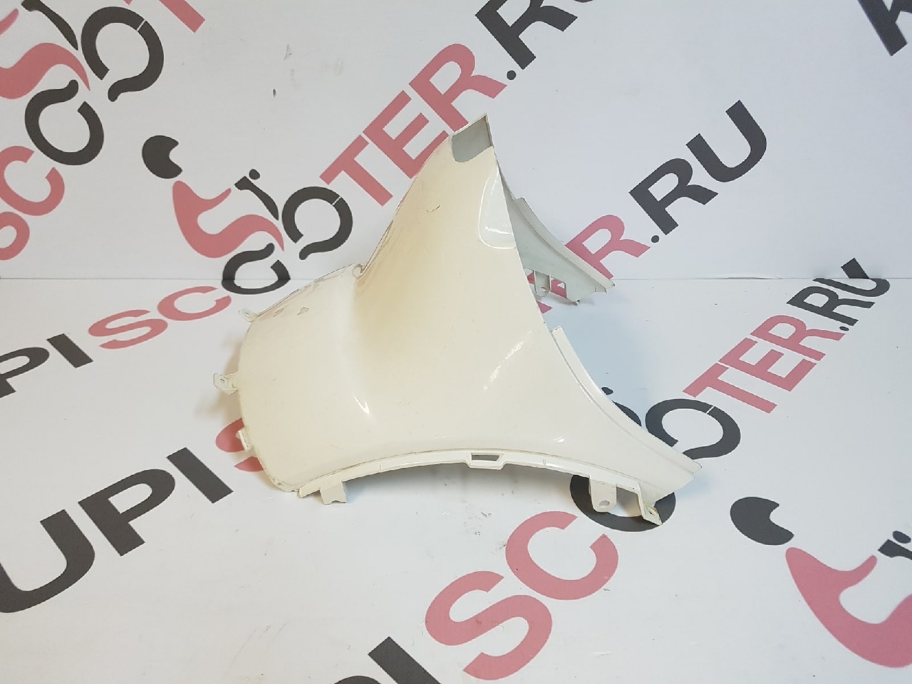 Передняя вставка багажника Honda Crea Scoopy AF55 (80152-GET-000)  Б/У