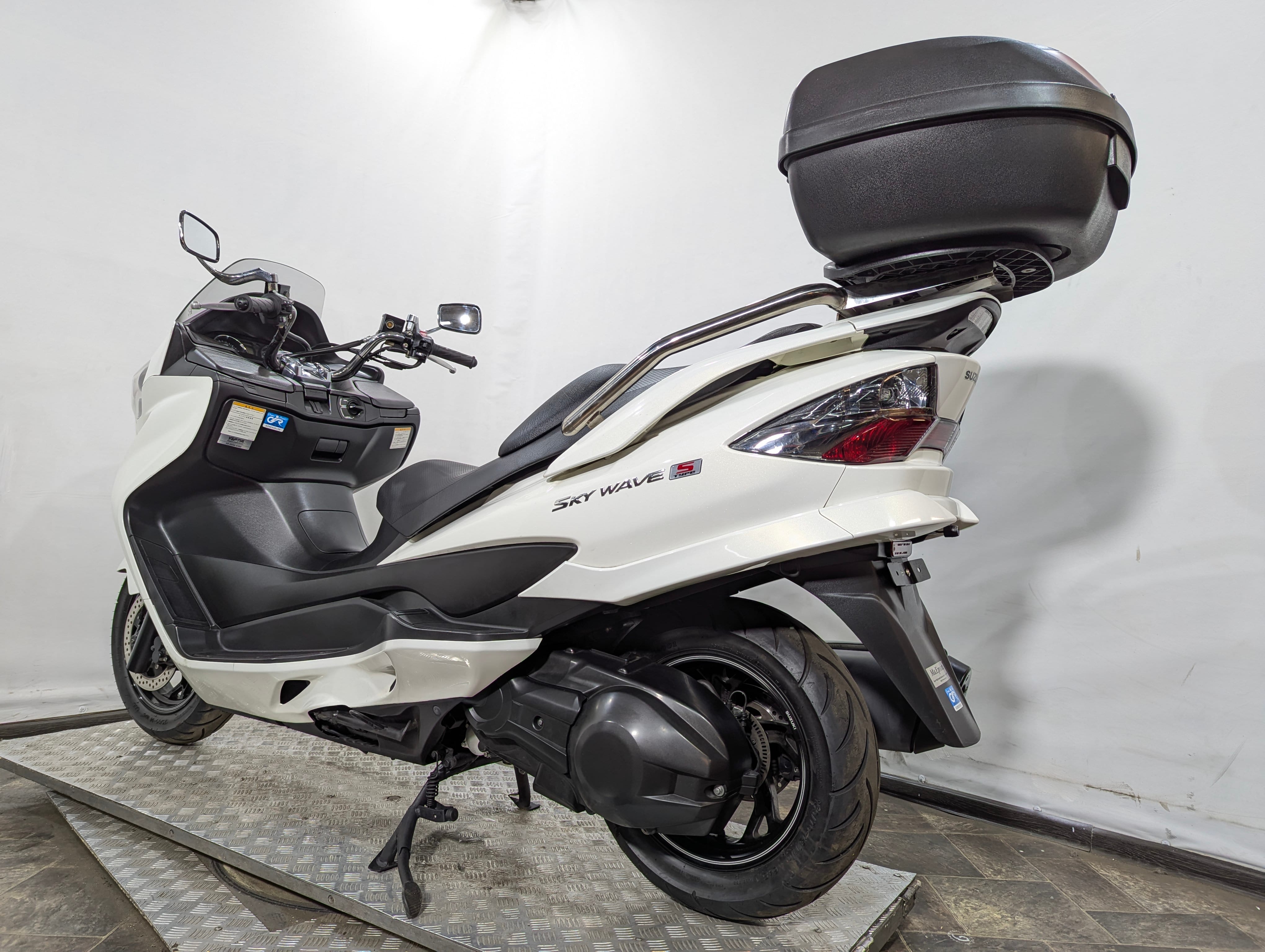 Скутер Suzuki Skywave 400 CK45A ABS 2014г. (арт. 123SB5)