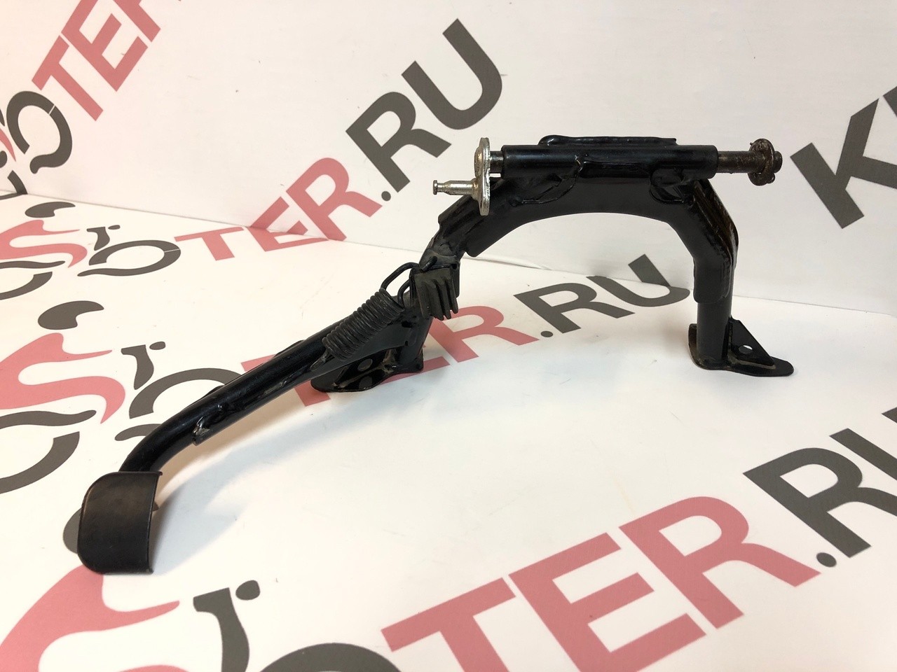 Подножка центральная Honda Benly AA05  Б/У