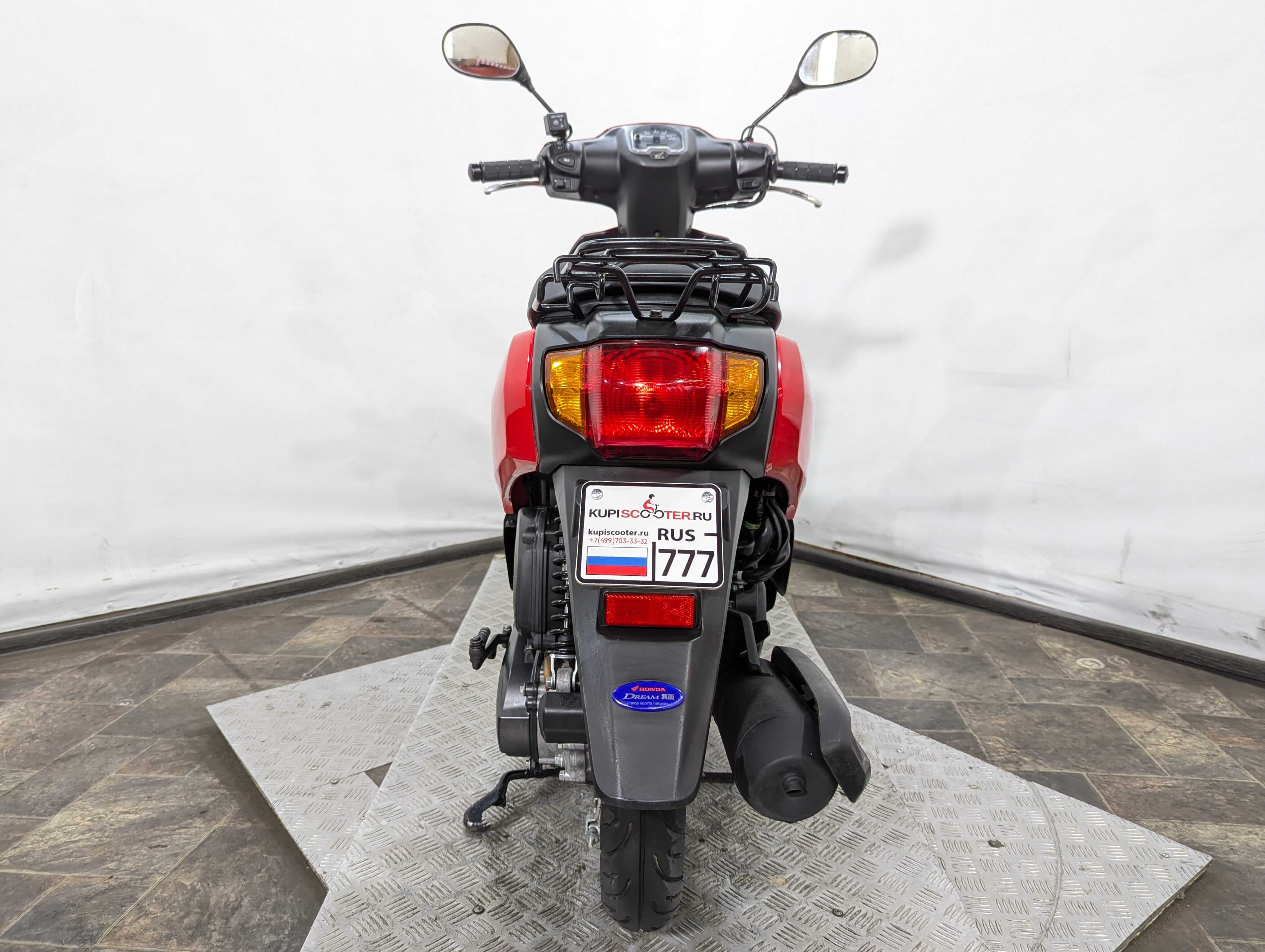 Скутер Honda Tact PGM-FI (арт. 122HA38)