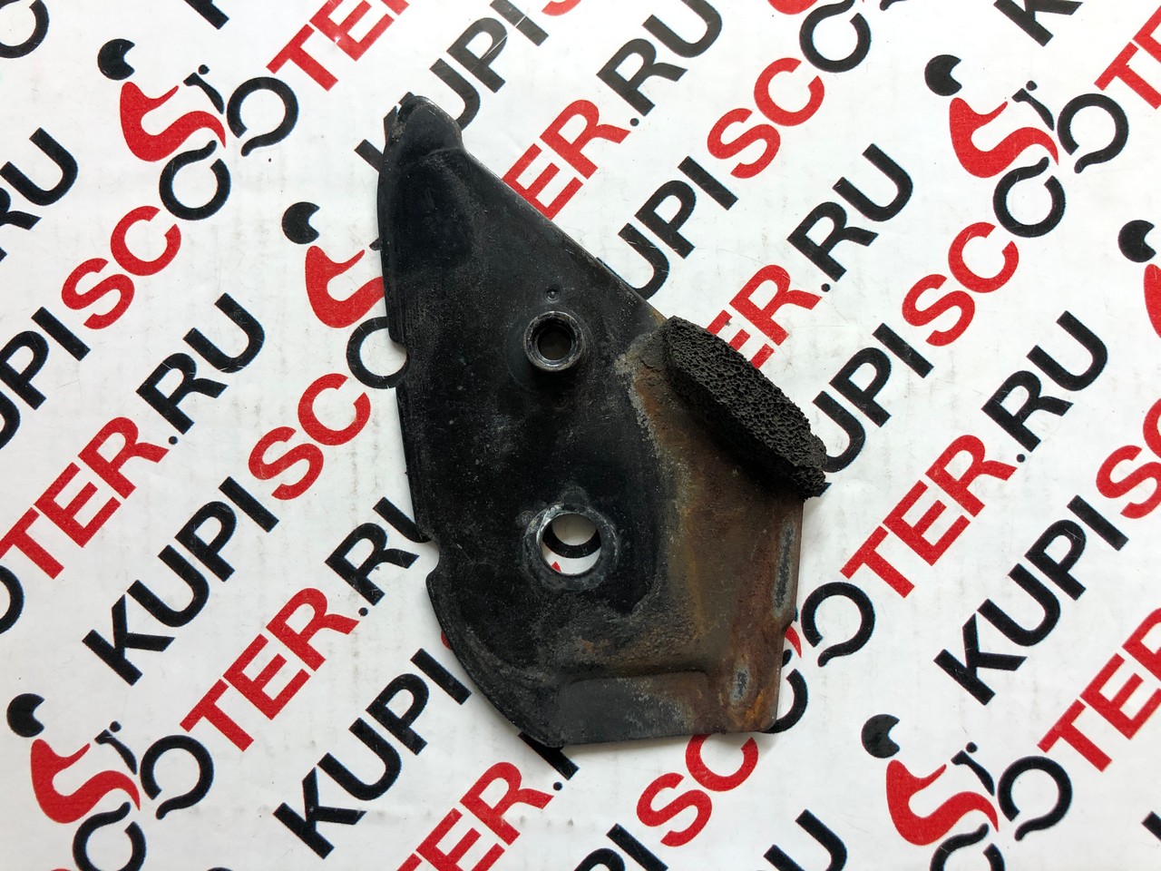 Косынка крепления зеркала (правая) Honda Gyro Canopy TA02 2T / TA03 4T оригинал Б/У