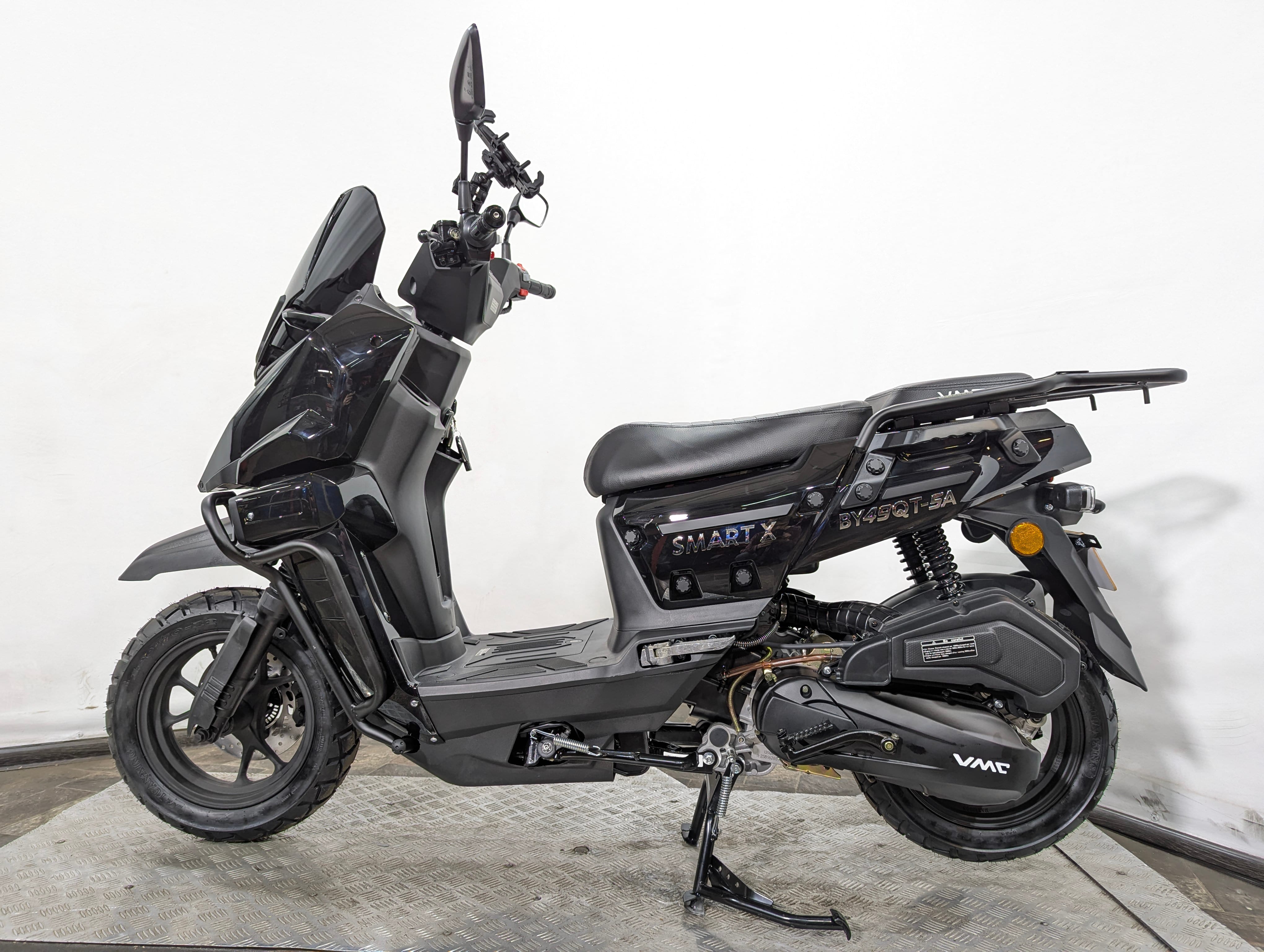 Скутер VMC (Vento) Smart-X (49/170cc) Чёрный глянцевый (арт. SmartX-BlackGloss)