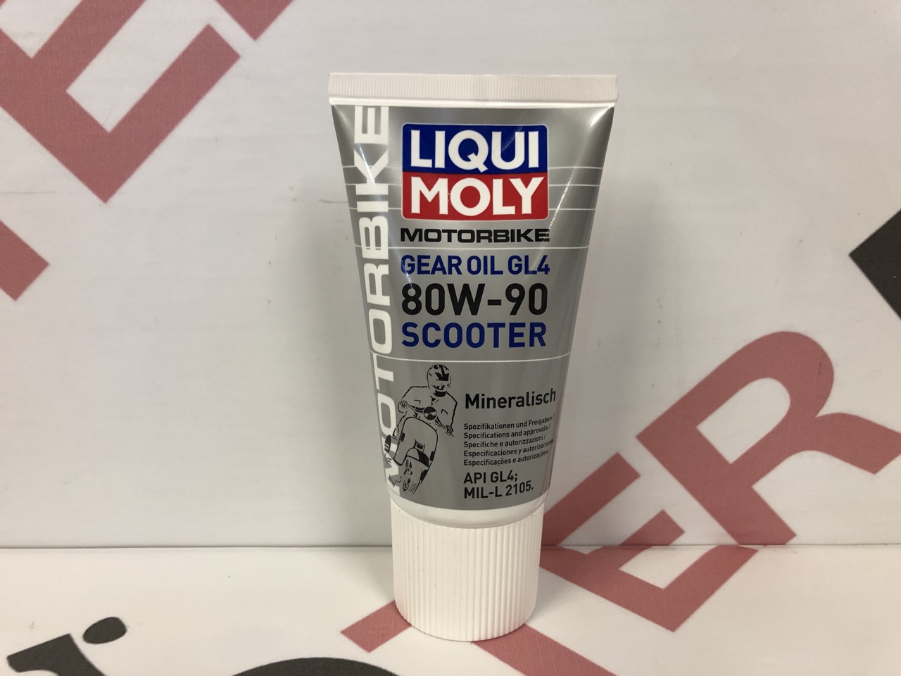 Минеральное трансмиссионное масло для скутеров LIQUI MOLY Motorbike Gear Oil Scooter 80W-90 (0,15 л.)