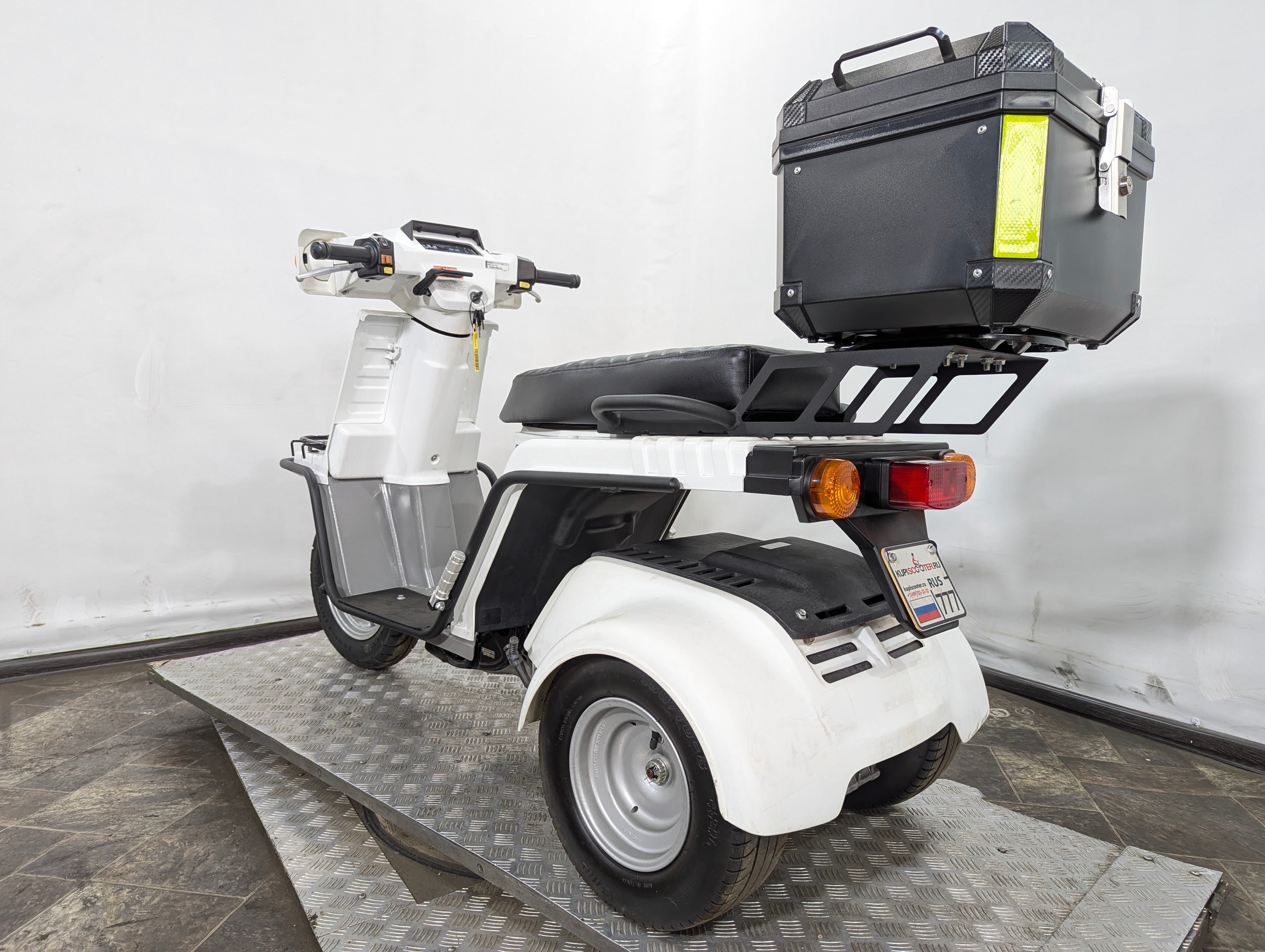 Трицикл Скутер Honda Gyro X PGM-FI TD02 2012г. (арт. 119HA32)