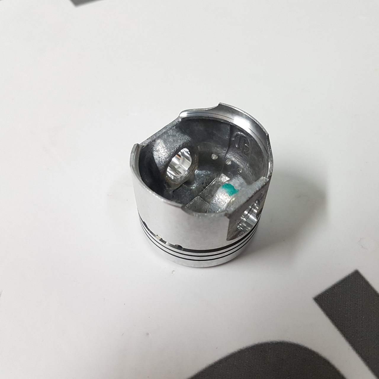 Поршень Suzuki Address V50 CA44A, Lets IV CA41A, CA43A, CA45A (12111-32G01) Оригинал