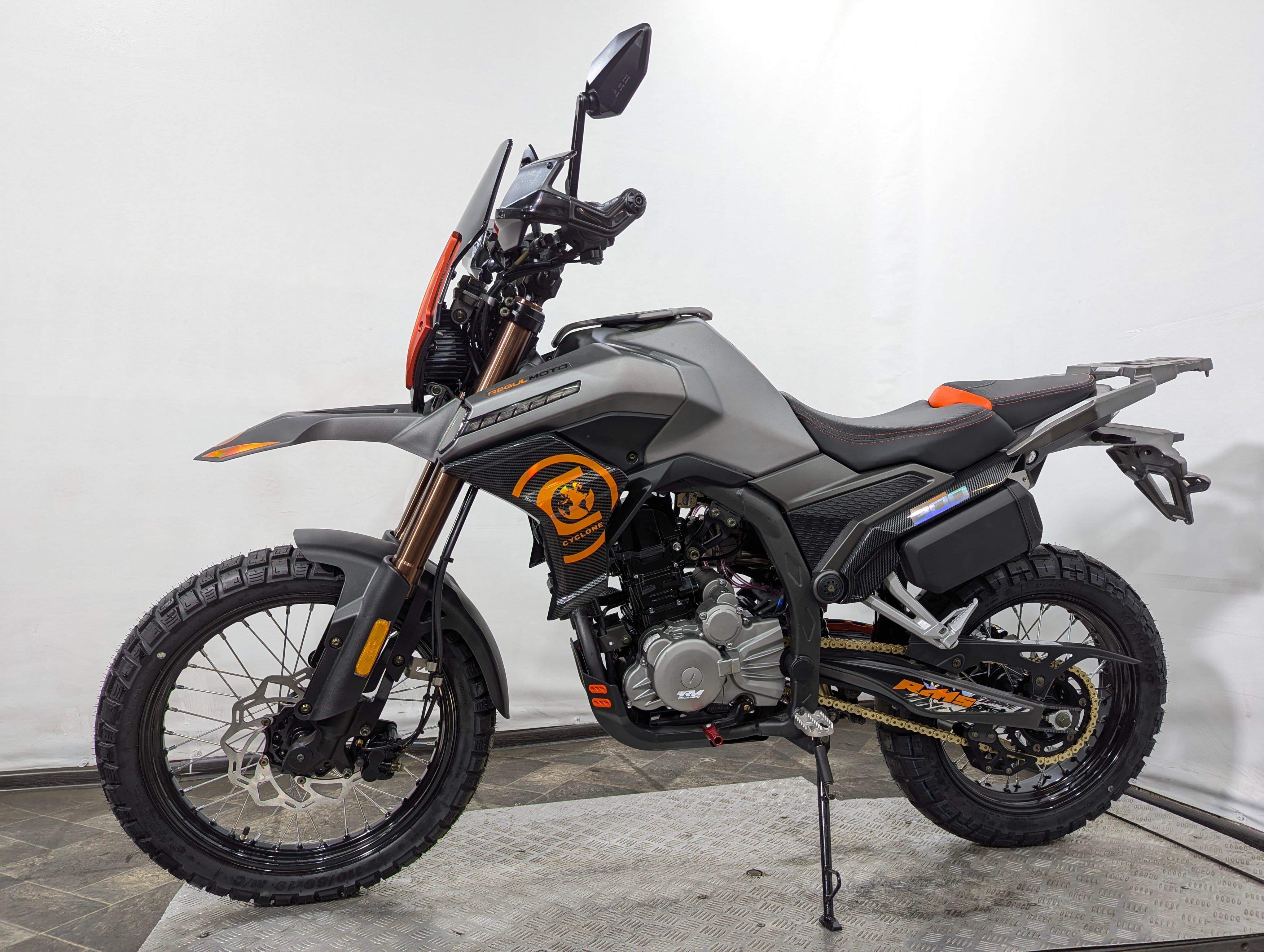 Мотоцикл Regulmoto CYCLONE Серый