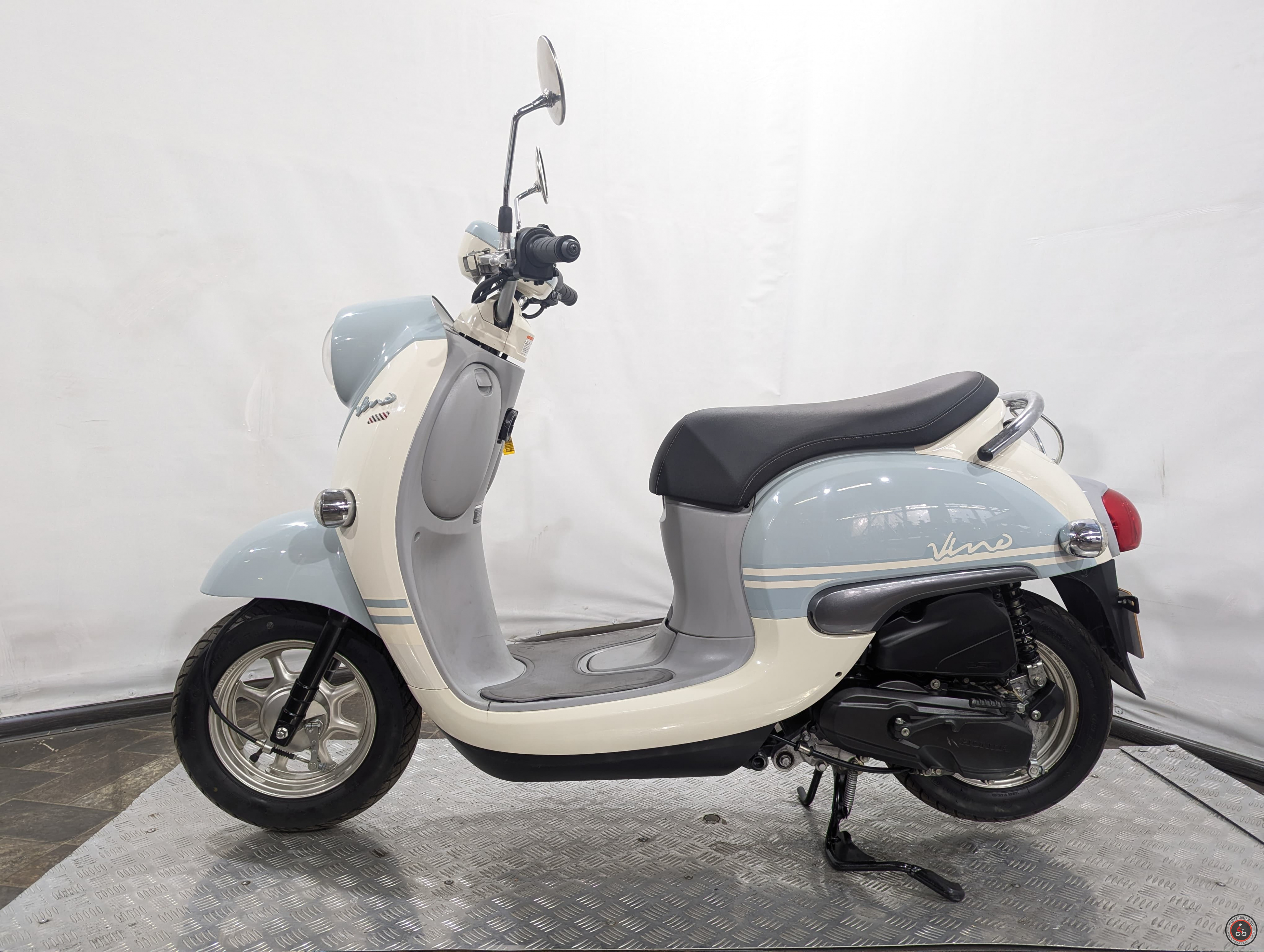 Скутер Yamaha Vino FI AY02 - Максимальная скорость: 60 км/ч