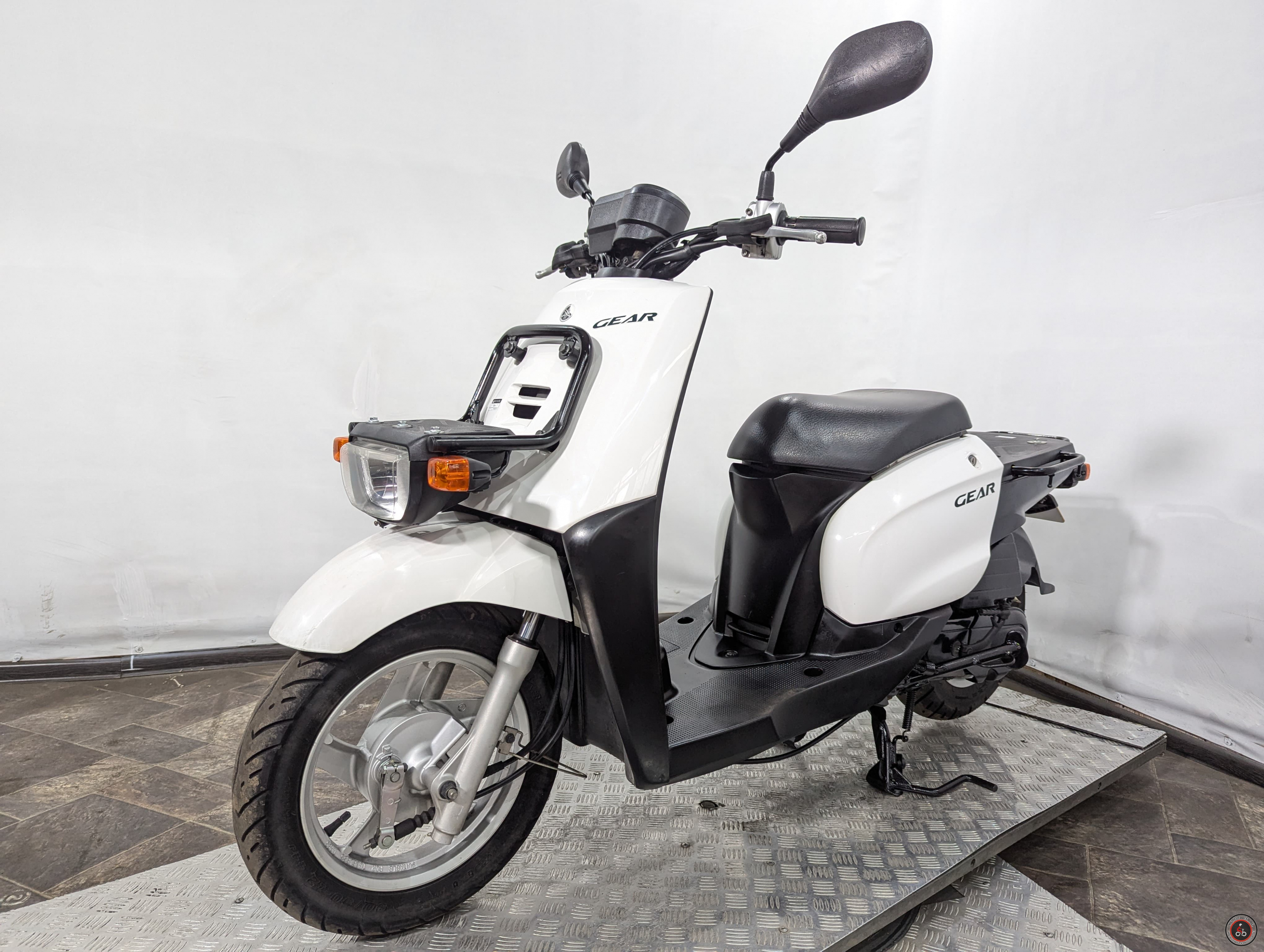 Скутер Yamaha Gear FI UA07J