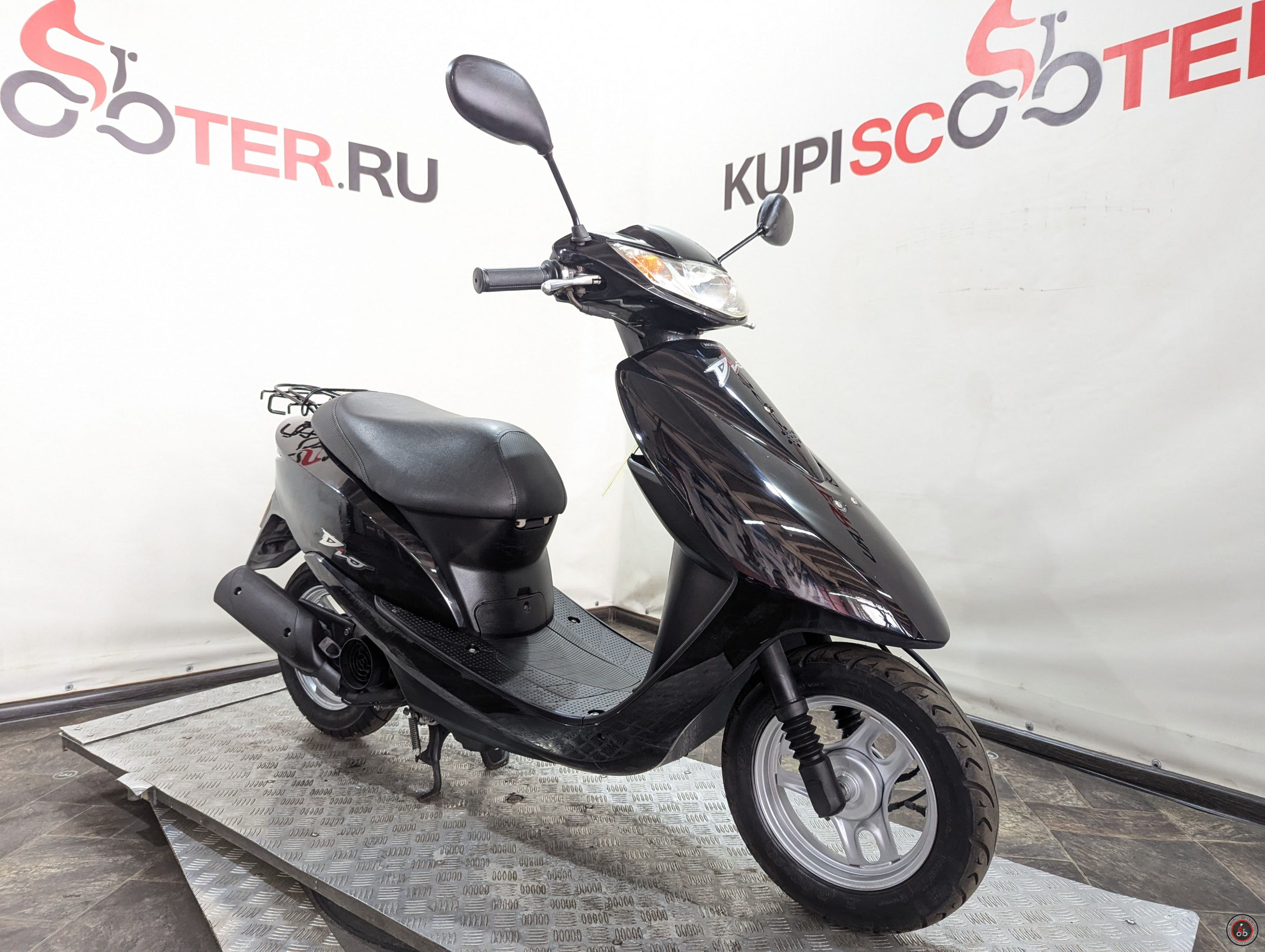 Скутер Honda Dio AF62 2005г. - Количество цилиндров: 1