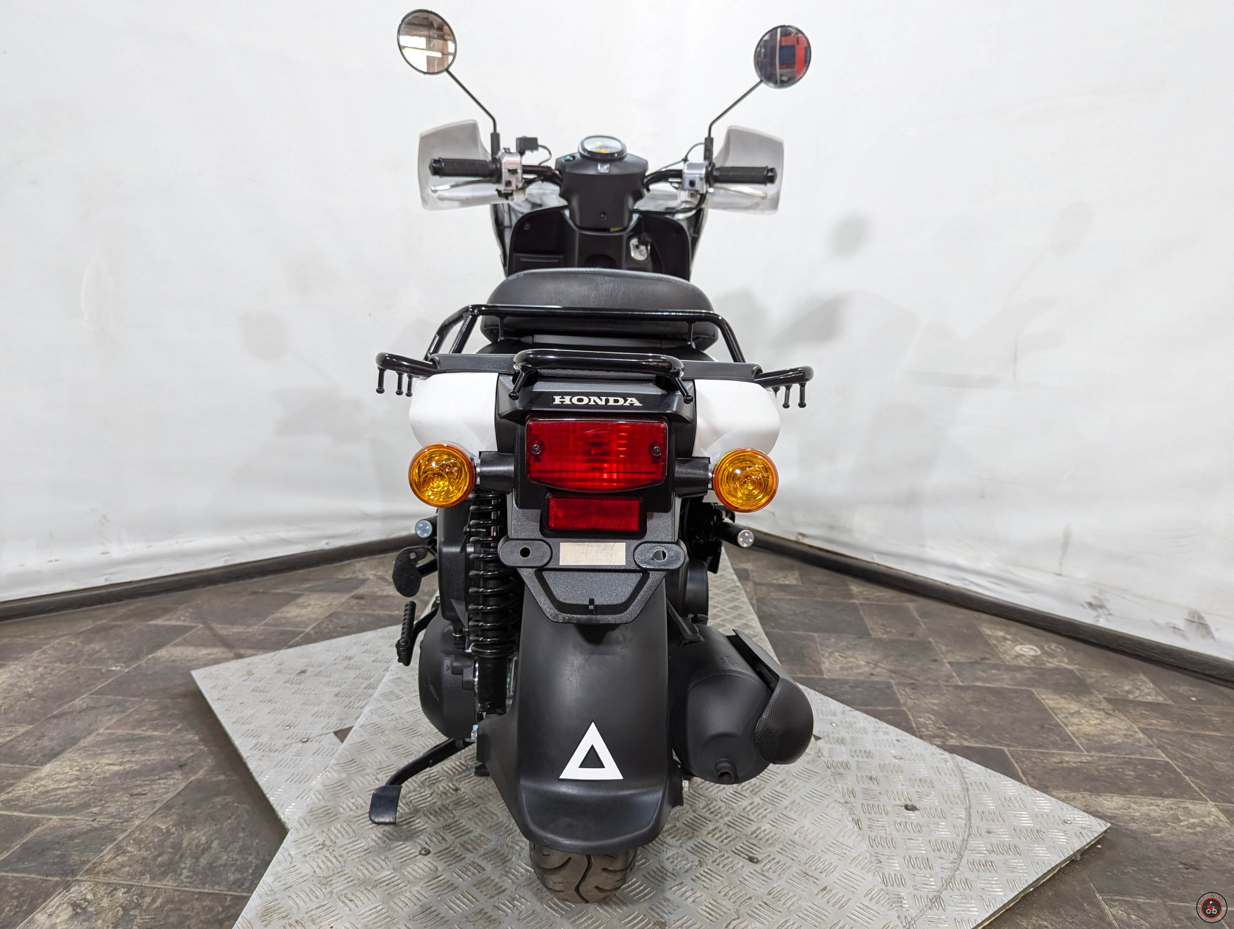Скутер Honda Benly 110 PGM-FI JA09 - Пробег: 1539 км