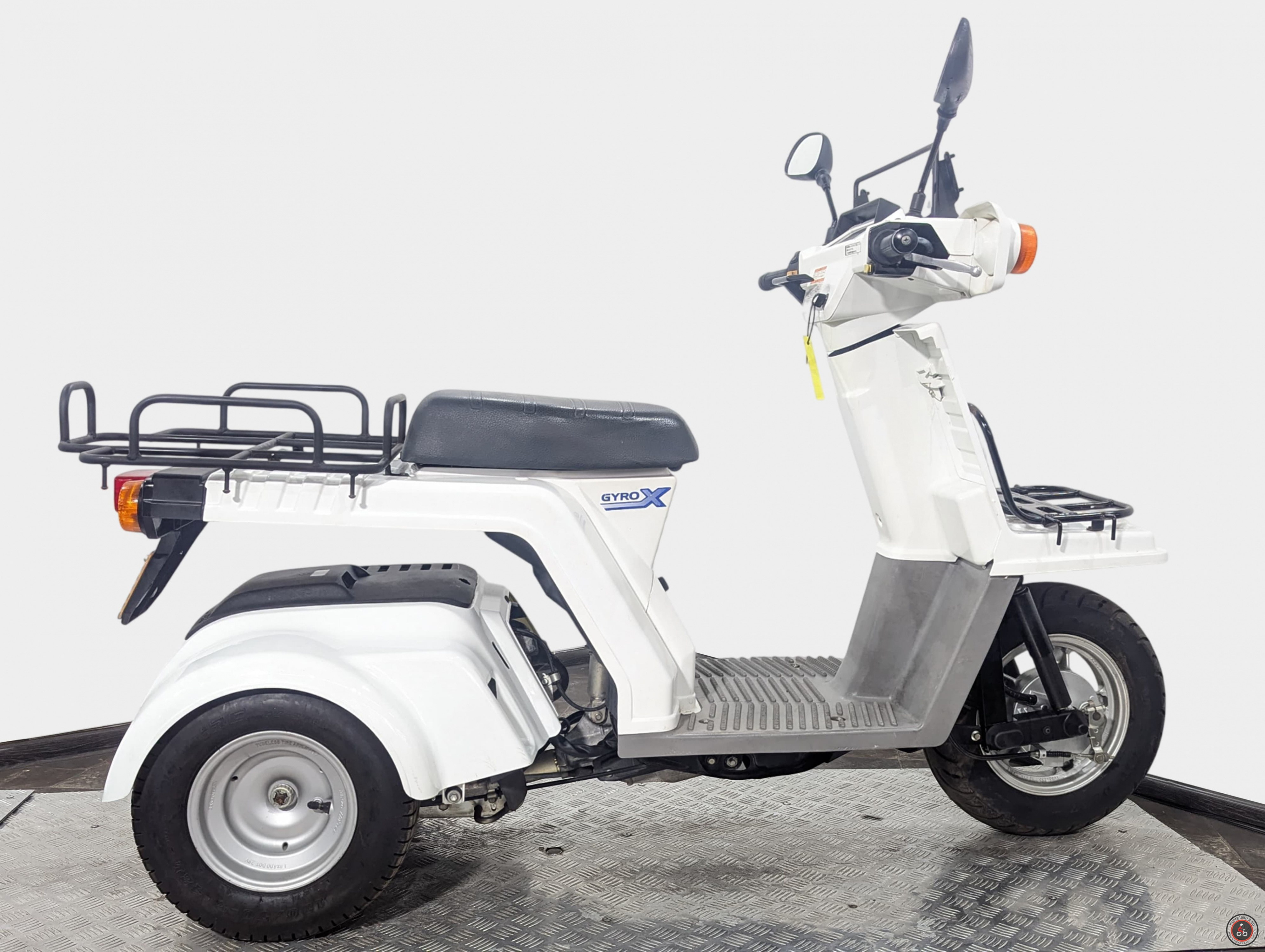 Скутер Honda Gyro X PGM-FI TD02 - Количество цилиндров: 1