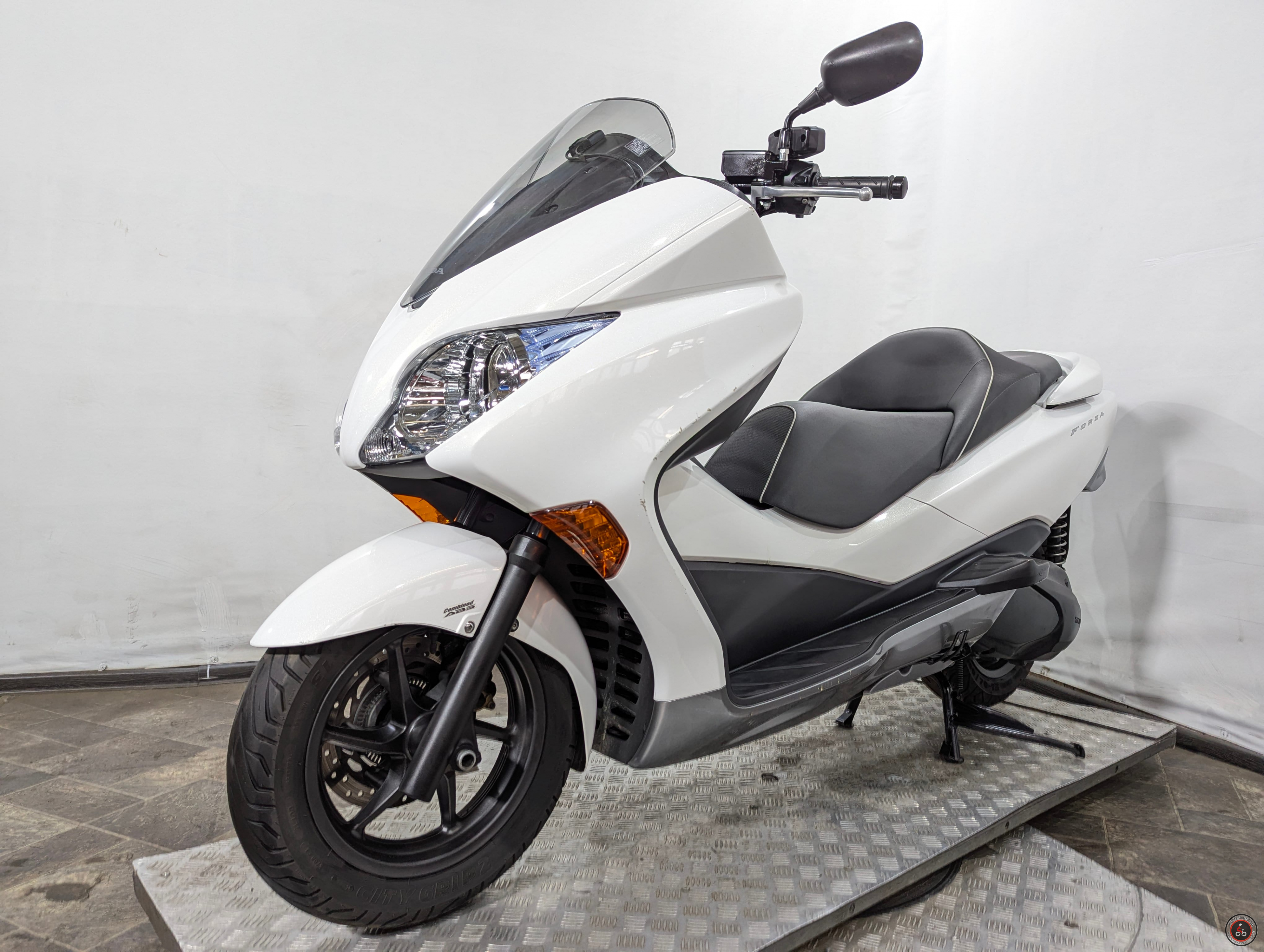 Скутер Honda Forza A2 MF10 2012г.