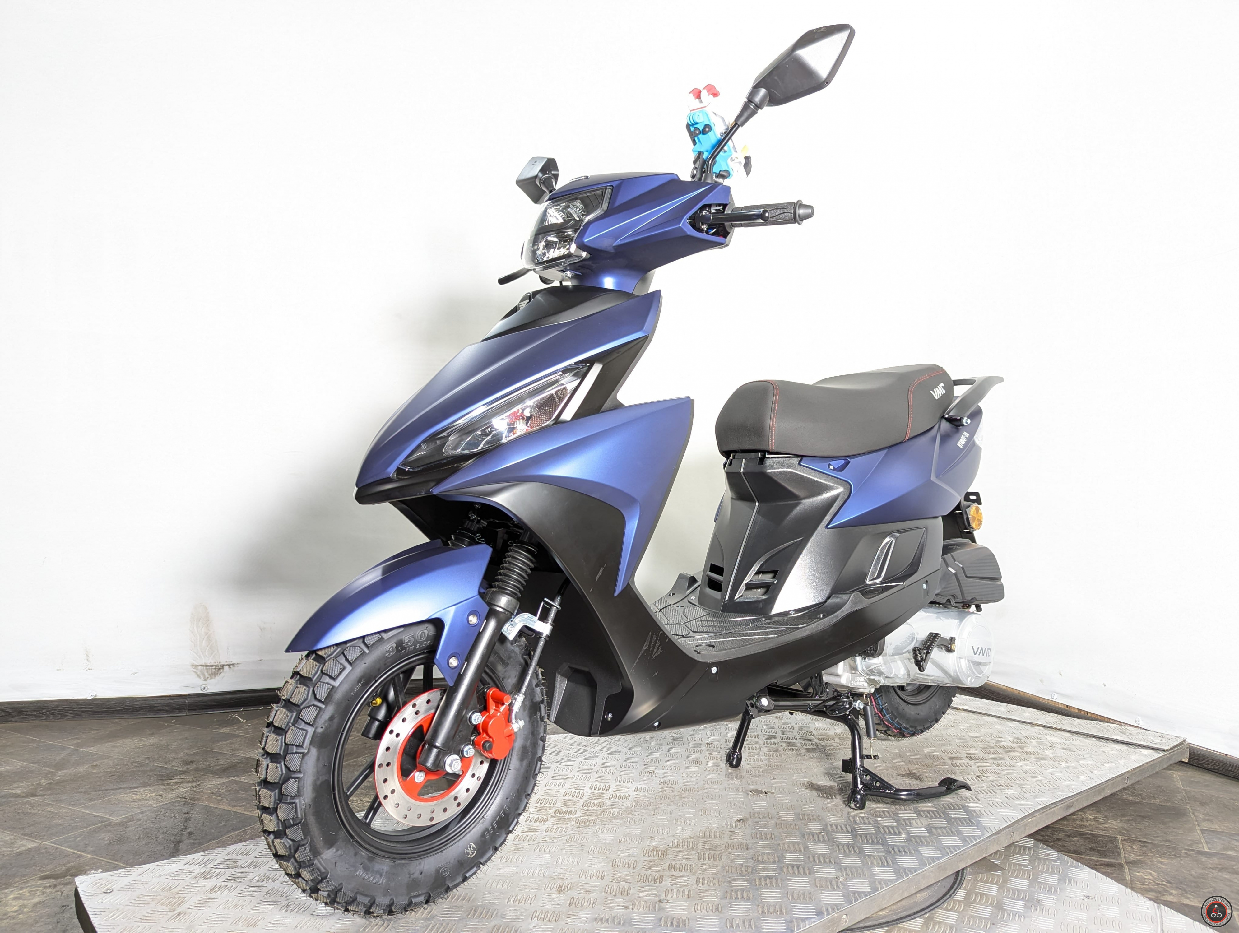 Скутер VMC (Vento) Corsa RS (49/150cc) Синий матовый - Максимальная скорость: 100 км/ч.