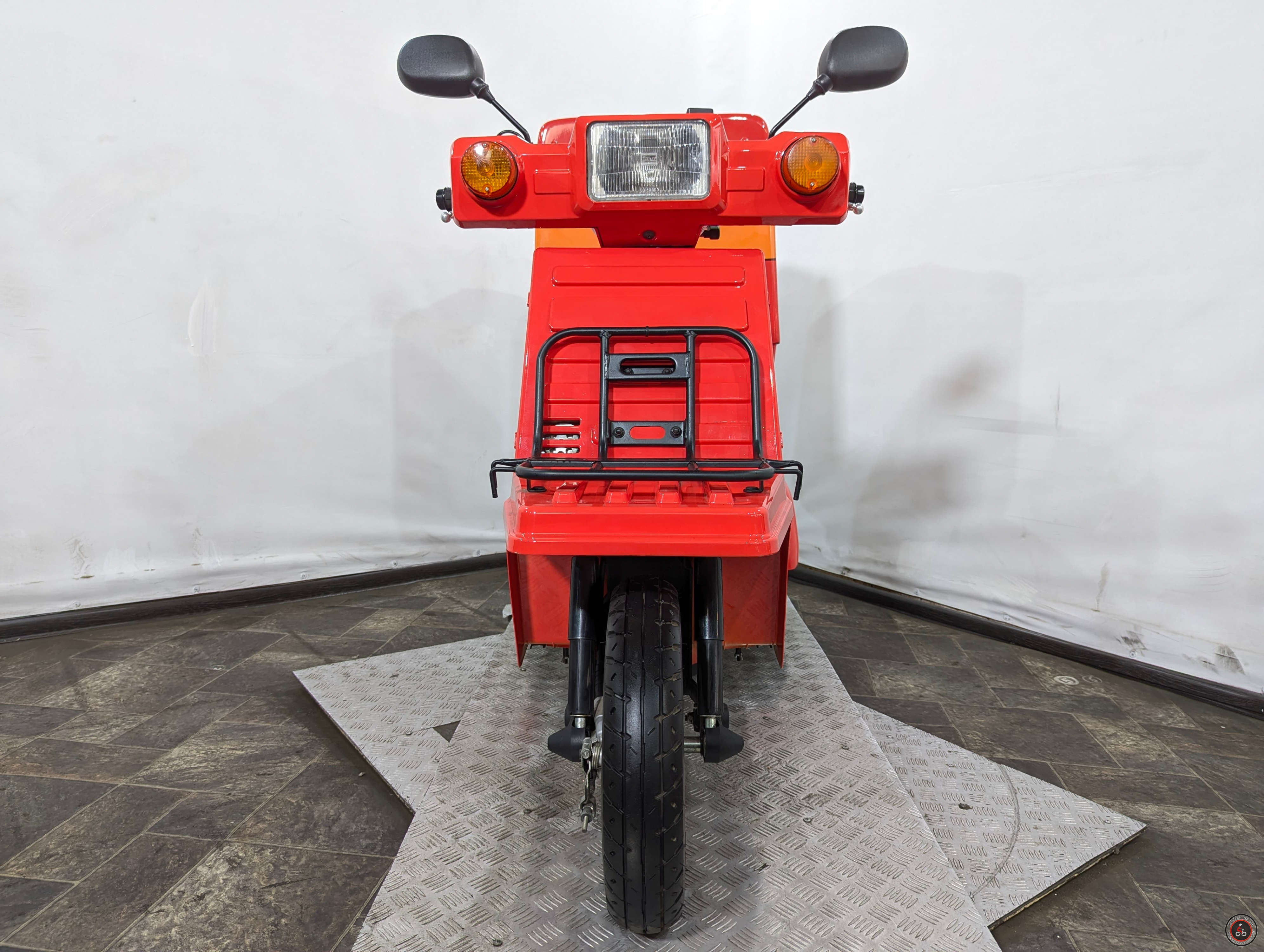 Скутер Honda Gyro X PGM-FI TD02 - Максимальная скорость: 60 км/ч
