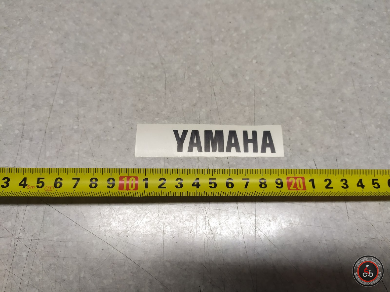 Наклейка (1шт.) с надписью YAMAHA (черные буквы)