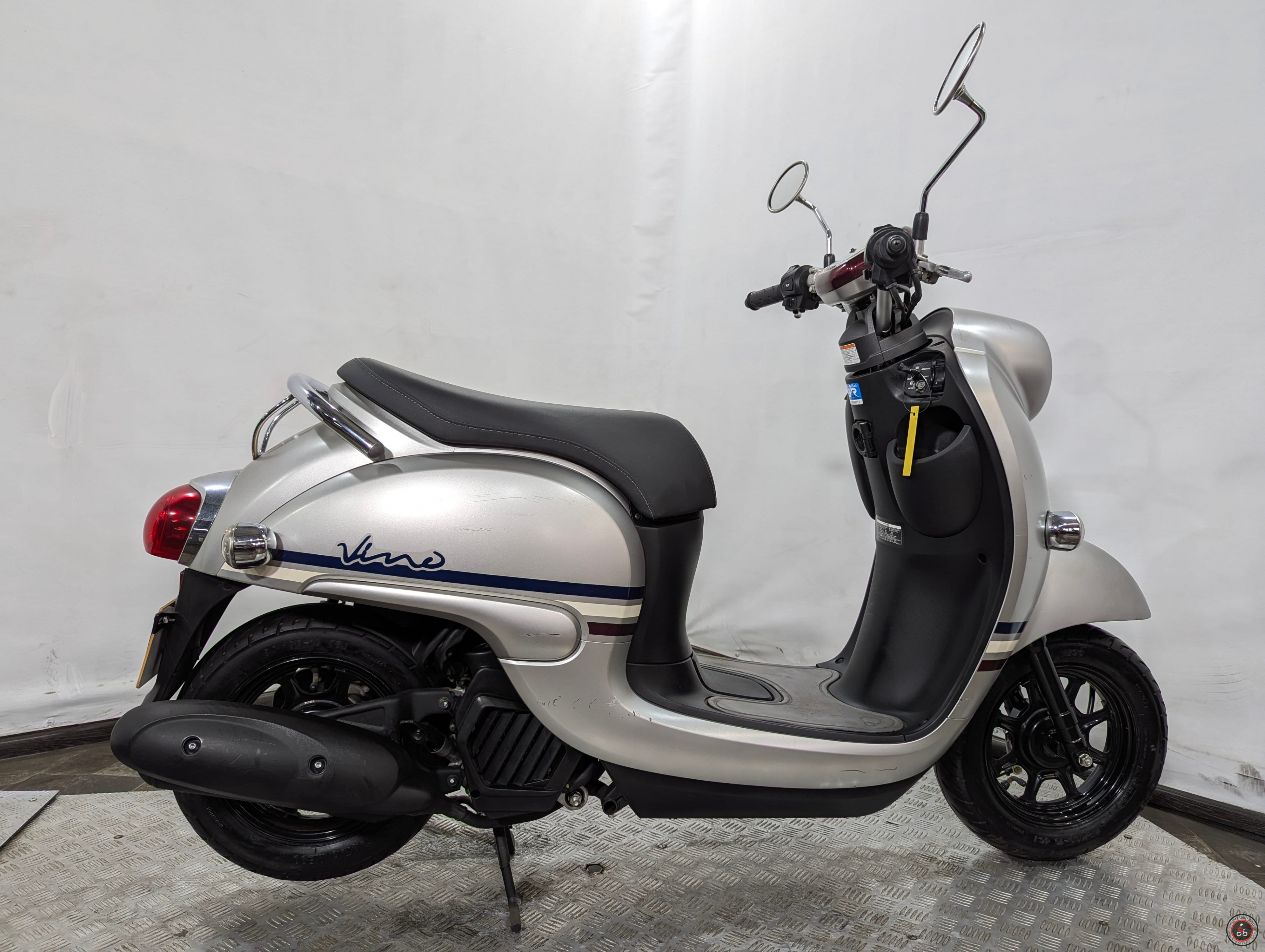 Скутер Yamaha Vino AY02 2018г. - Мощность: 4.5 лс /8,000r/min