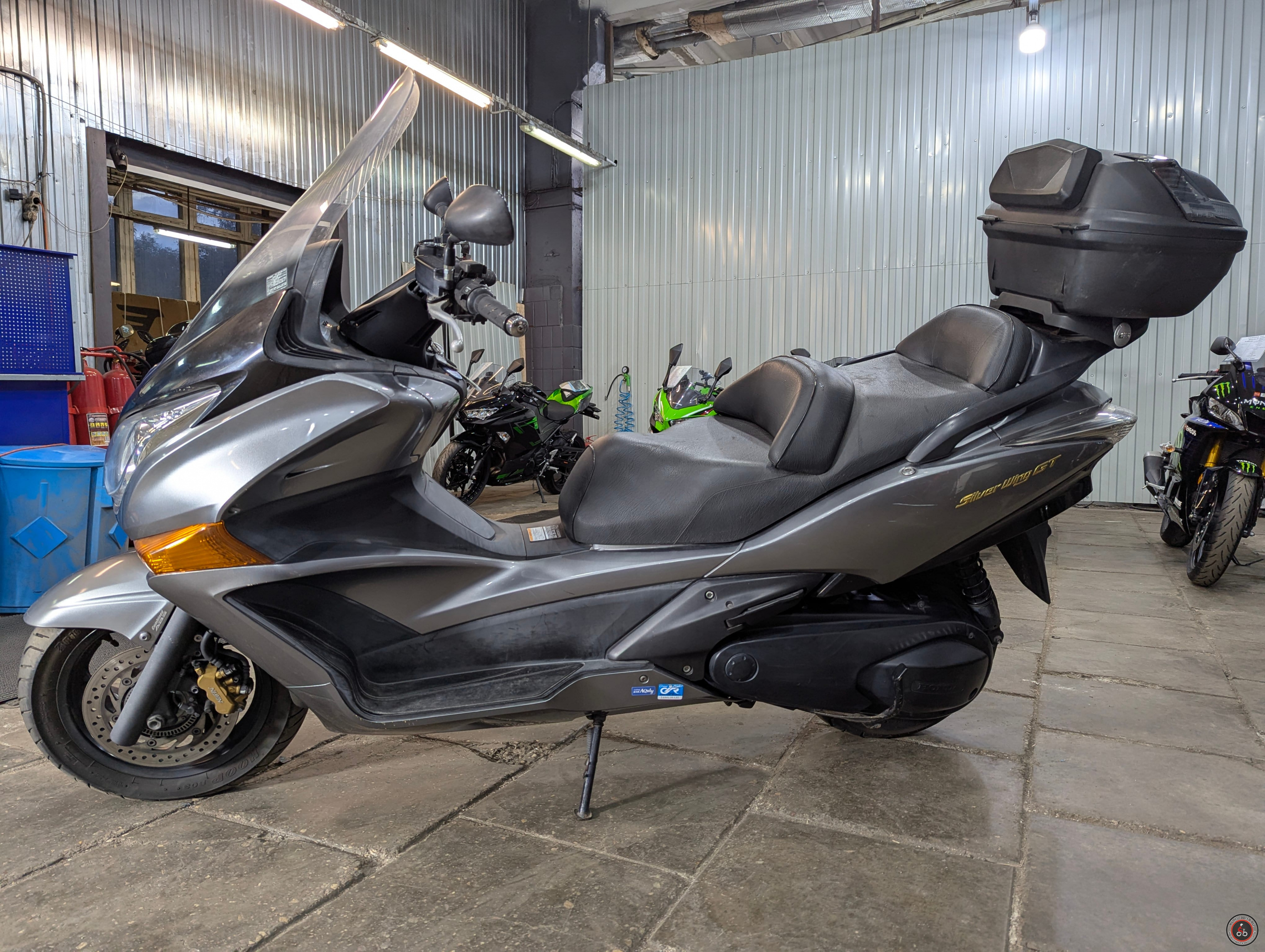 Скутер Honda Silverwing 600 GTA PF02 2015 г.в. - Пробег: 10757 км