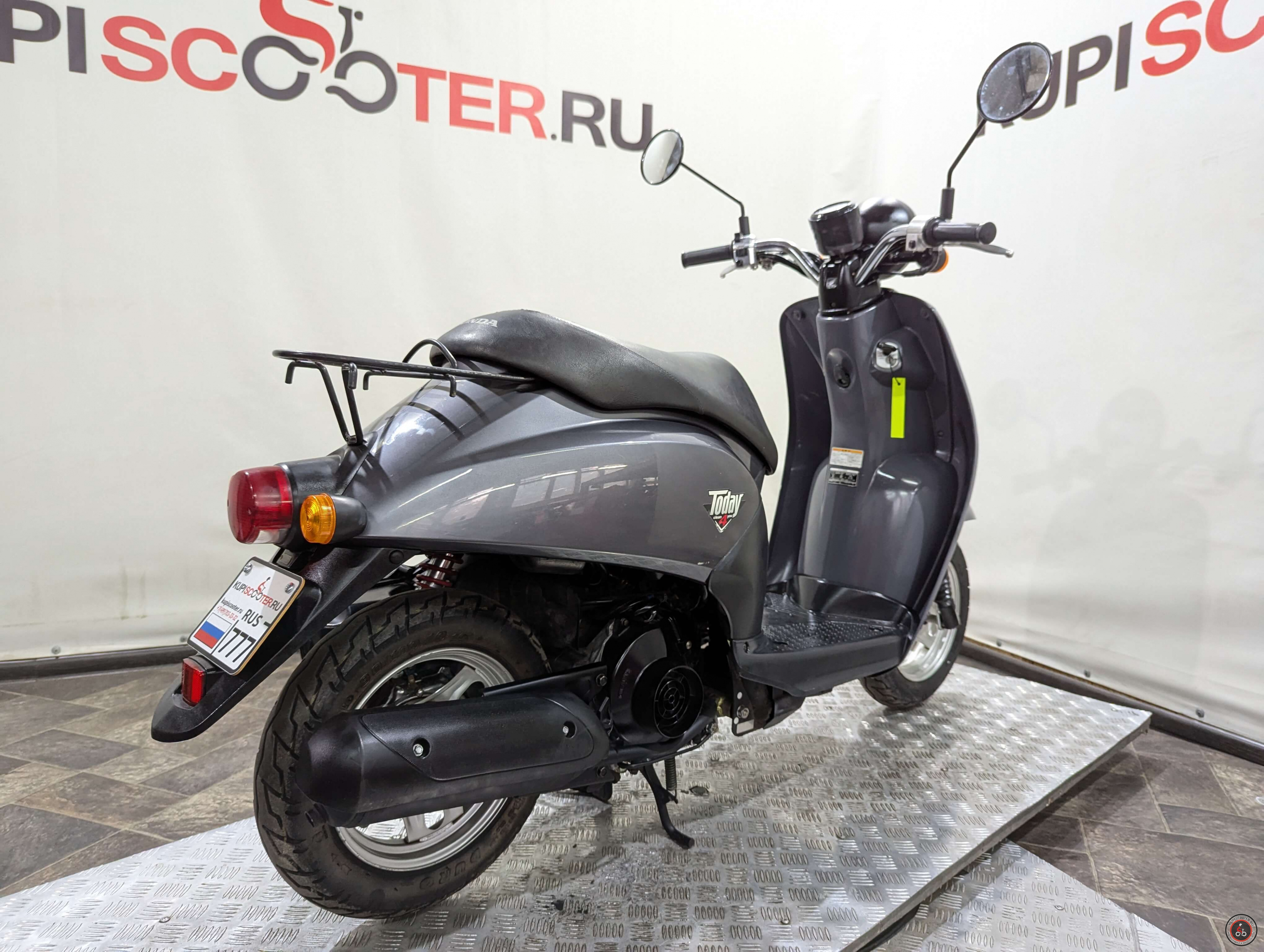 Скутер Honda Today AF61 2006г. - Емкость топливного бака: 5 л