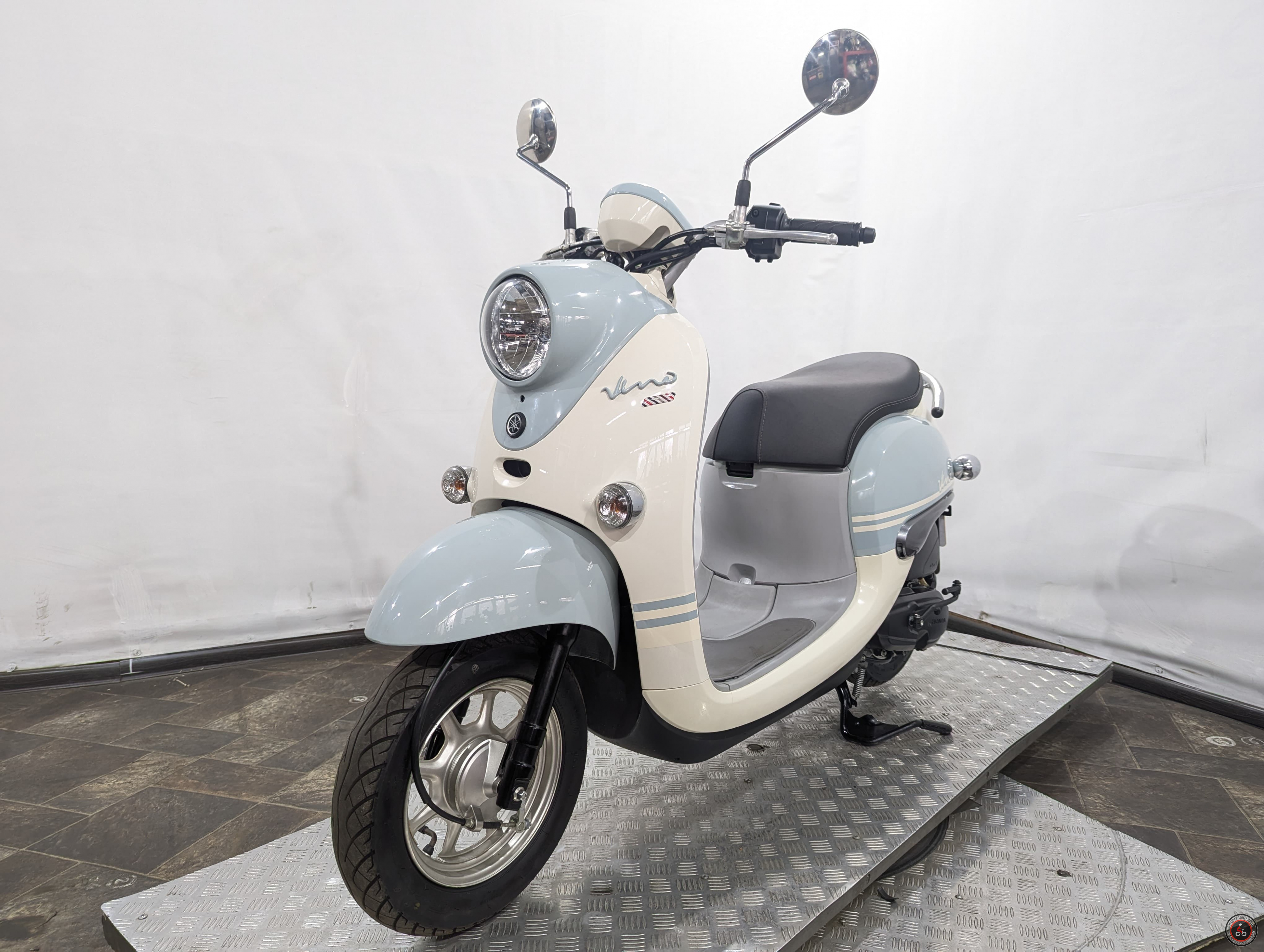 Скутер Yamaha Vino FI AY02