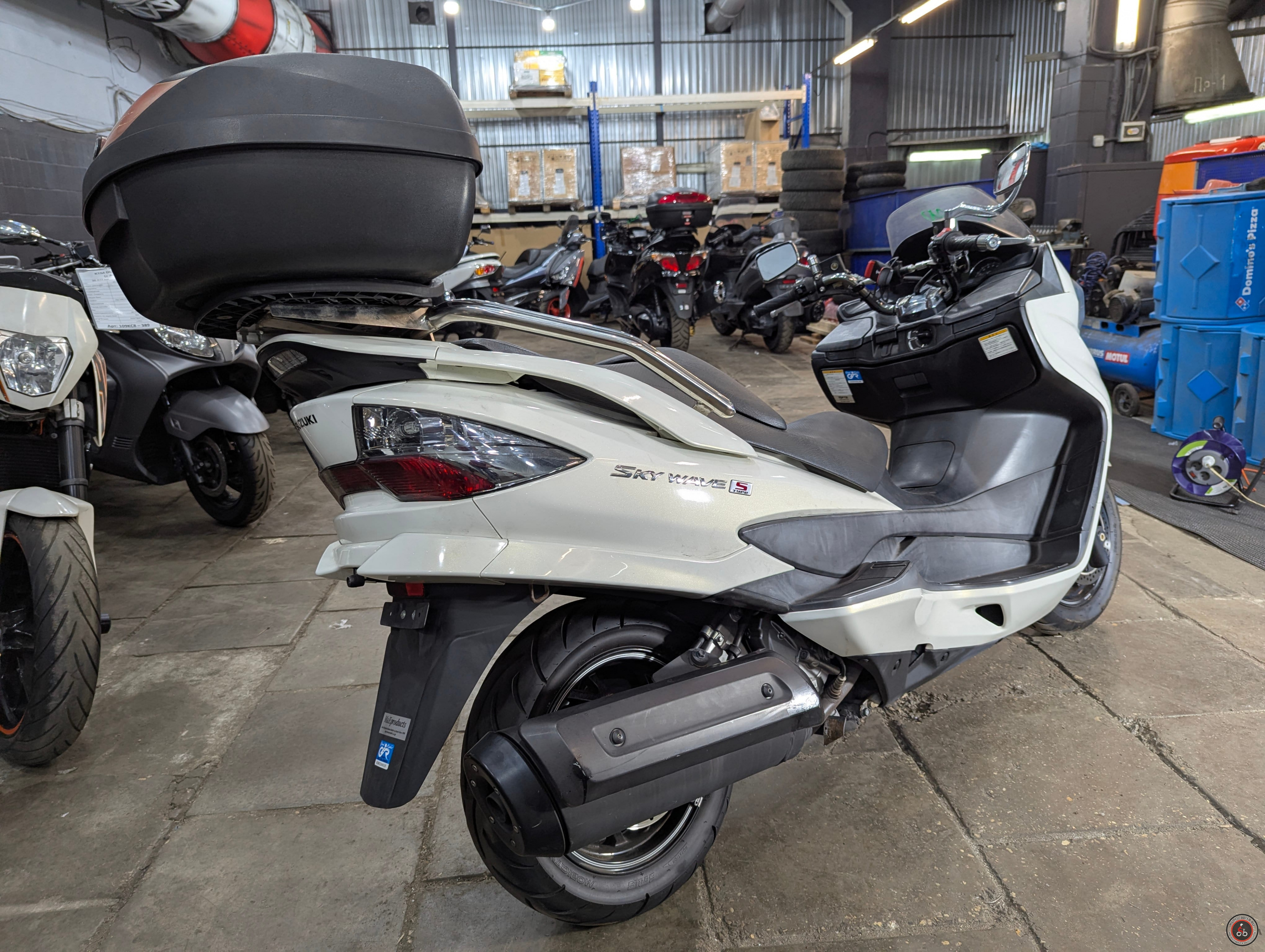 Скутер Suzuki Skywave 400 ABS CK45A 2014 г. в. - Объем двигателя: 400