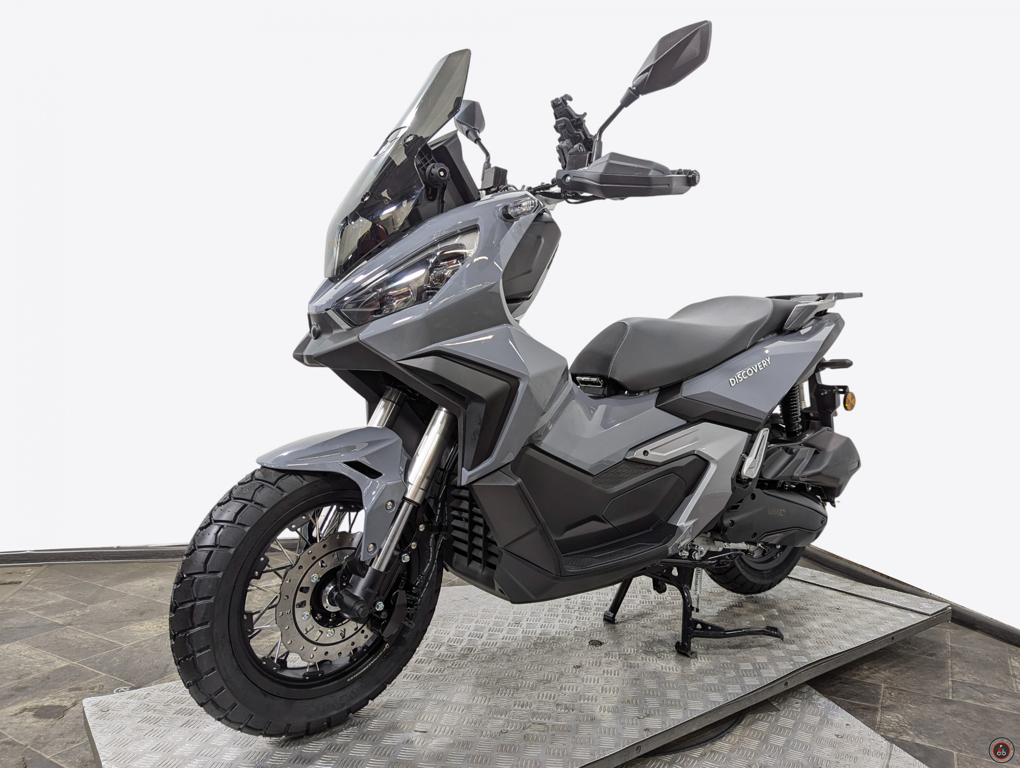 Скутер VMC DISCOVERY (49/170cc) Серый глянцевый