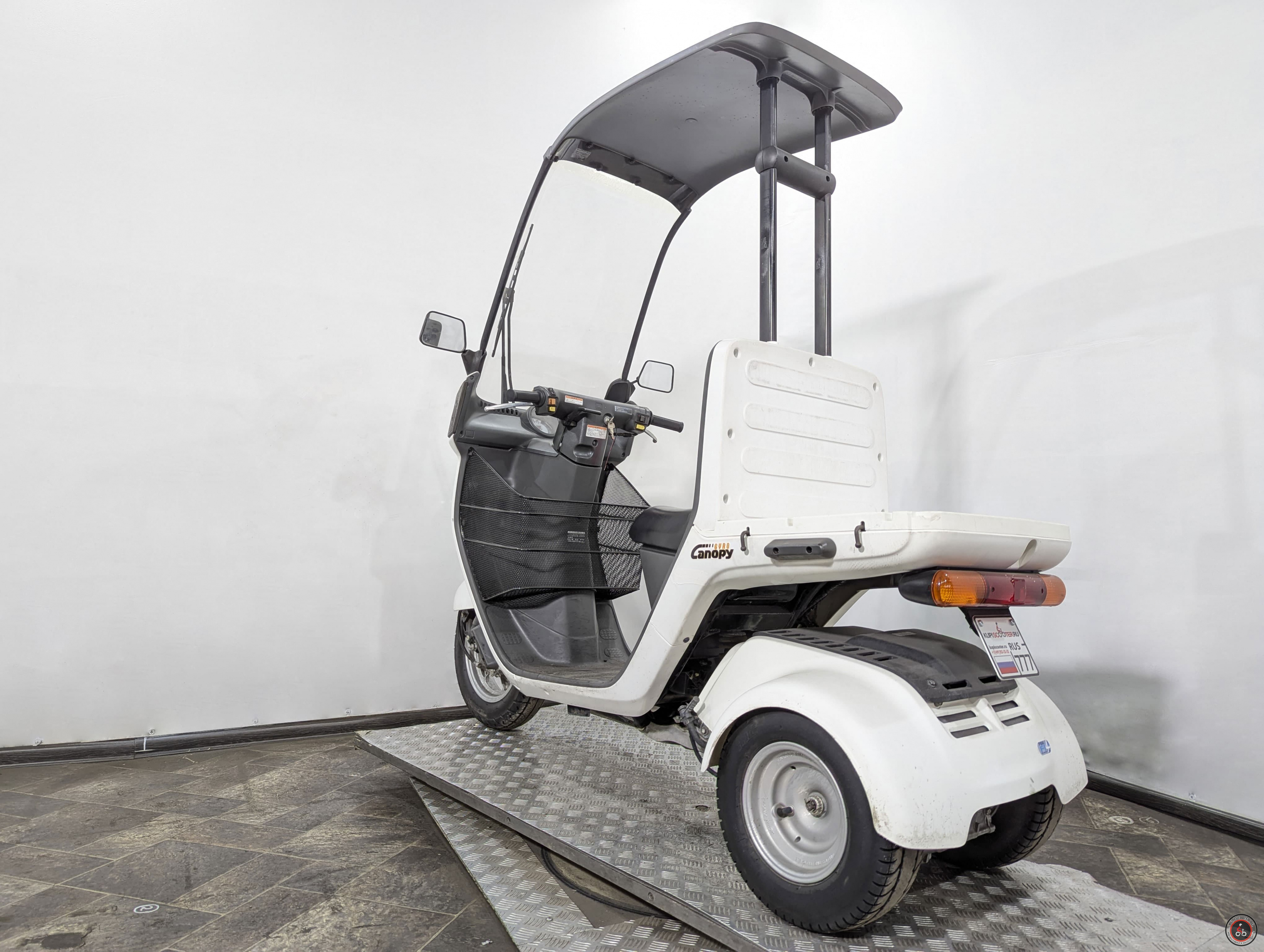 Скутер Honda Gyro Canopy PGM-FI TA03 - Объем двигателя: 49