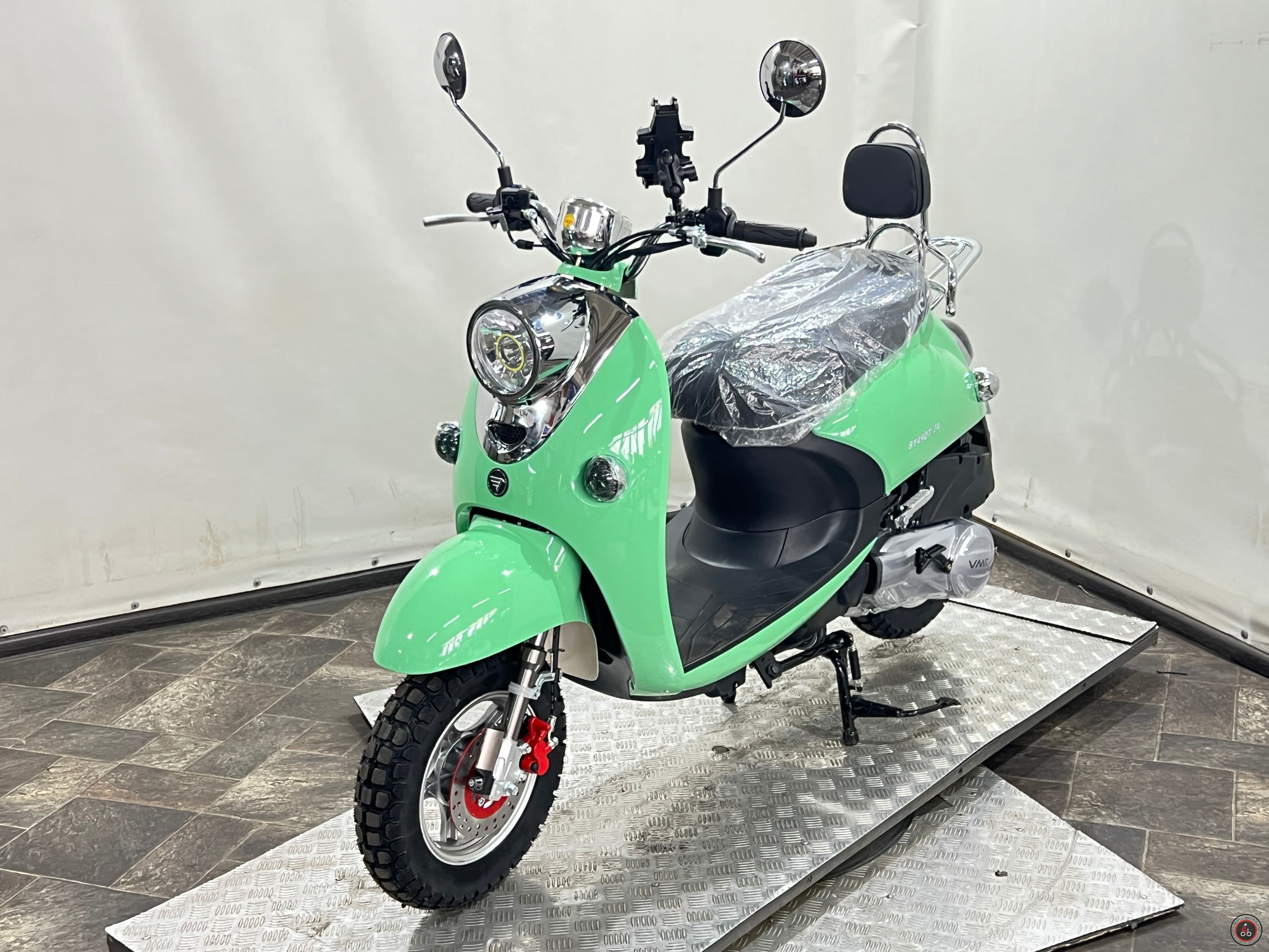 Скутер VMC (Vento) Retro (49/150cc) Мятный (БЕЗ КОФРА)